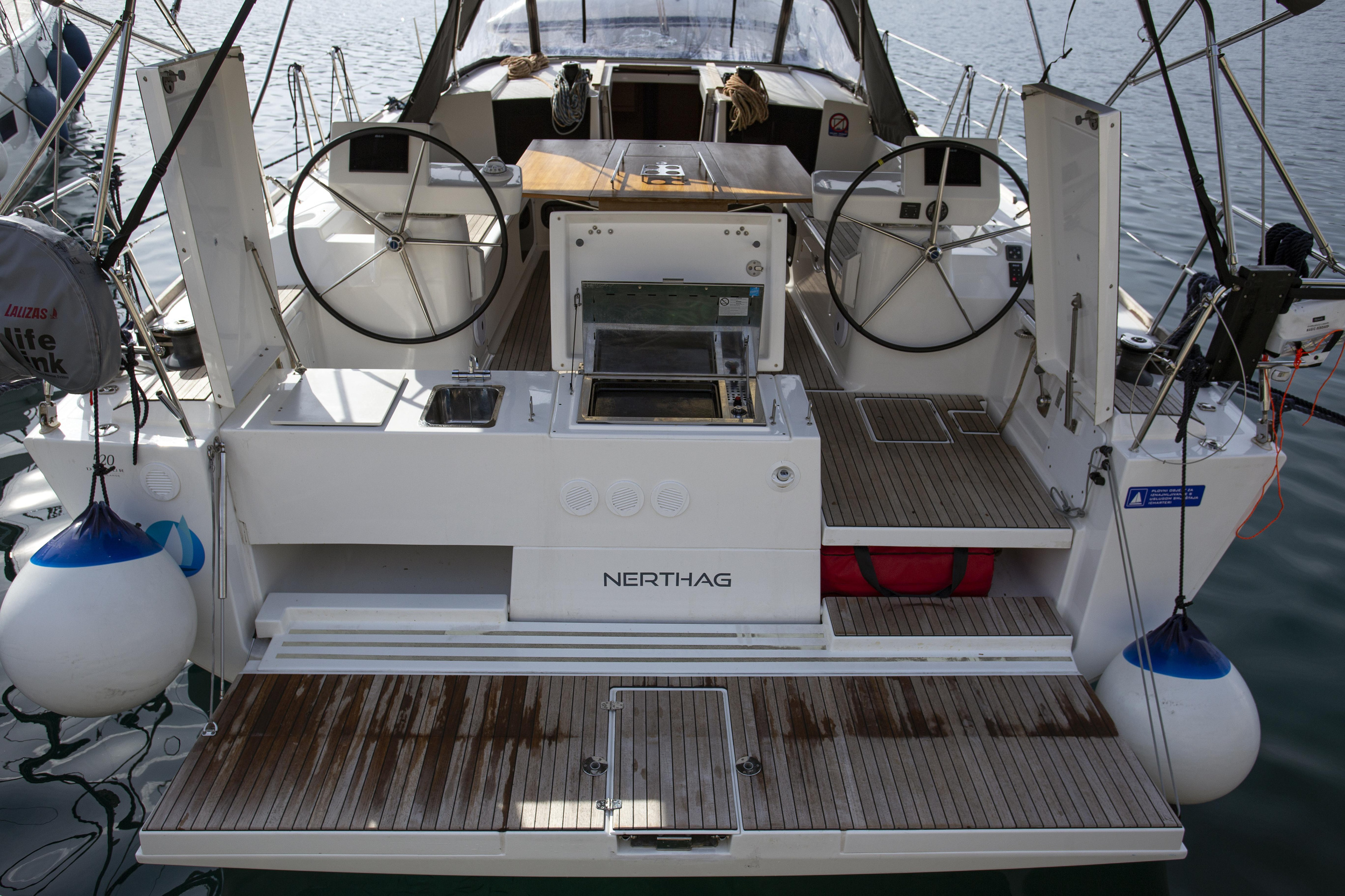 Photo #18 - Dufour 520 Grand Large (Nerthag) en Pula - 8019