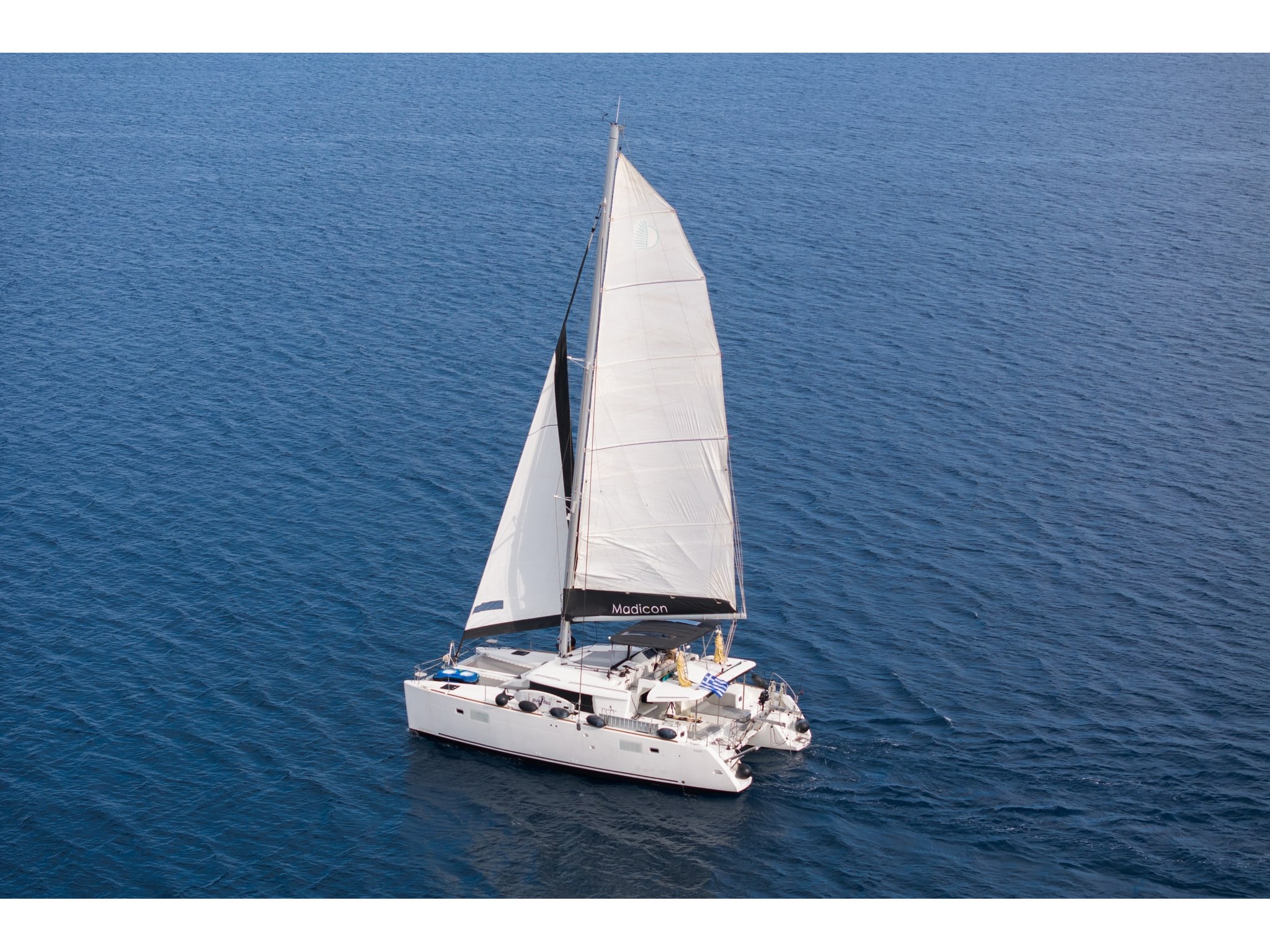 Photo #1 - Lagoon 450 Fly (MADICON) en Mykonos - 24073