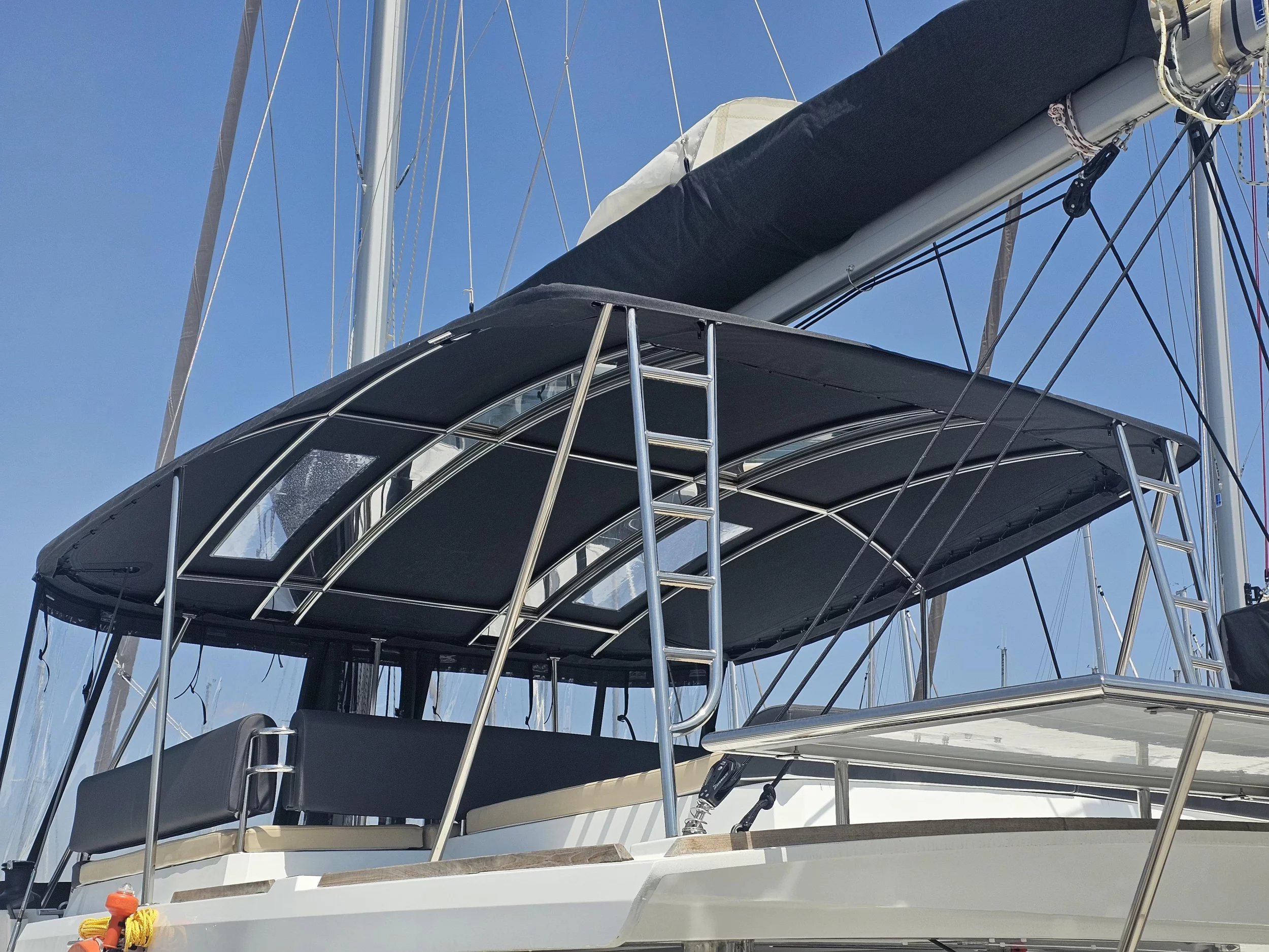 Bali 4.8 (6+1 cab) (Destiny)  - 1