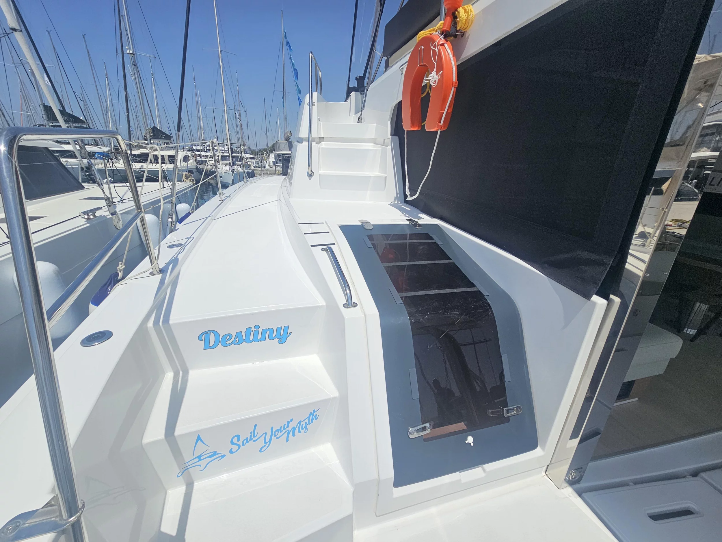 Bali 4.8 (6+1 cab) (Destiny)  - 8