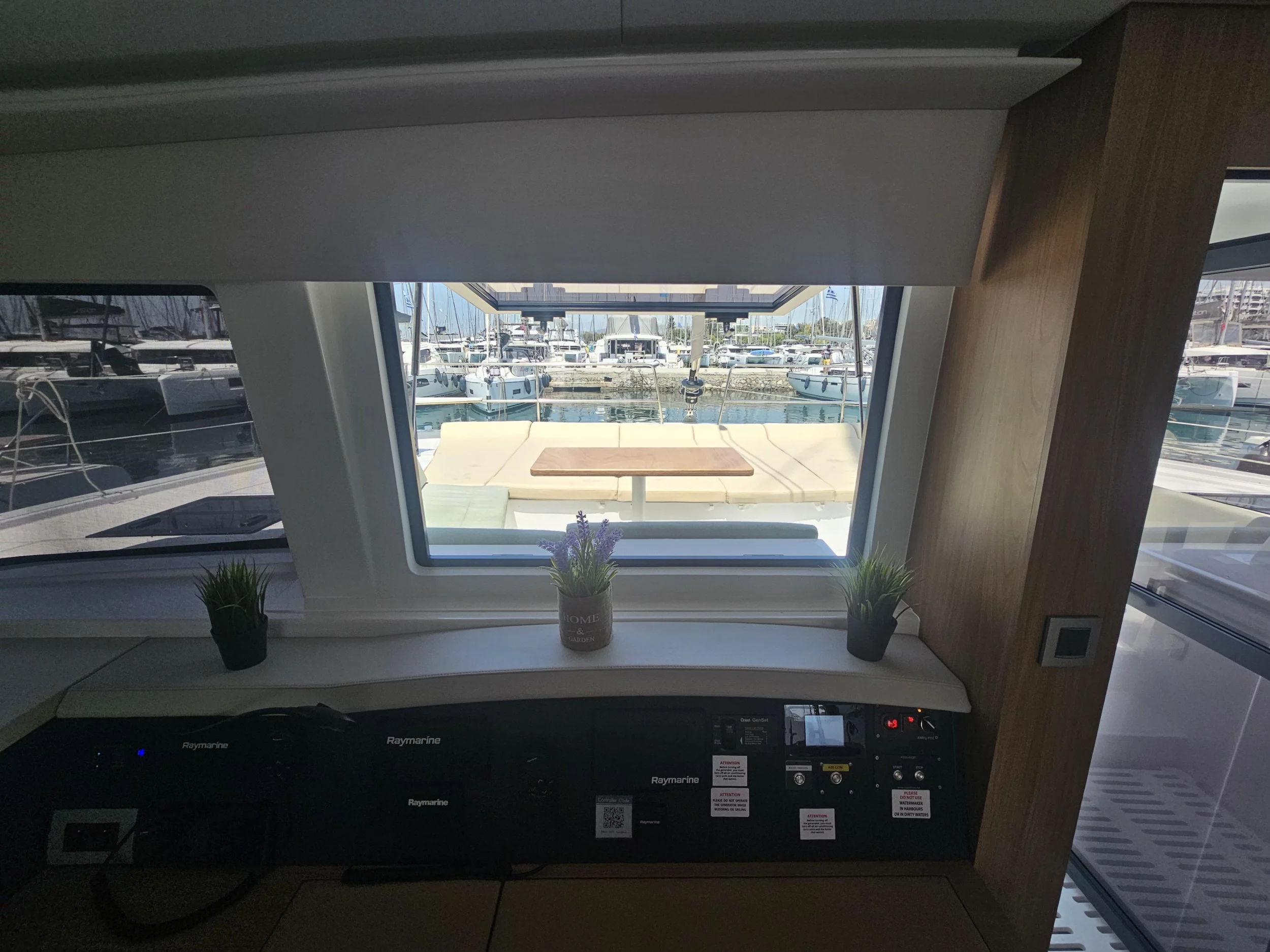 Bali 4.8 (6+1 cab) (Destiny)  - 19