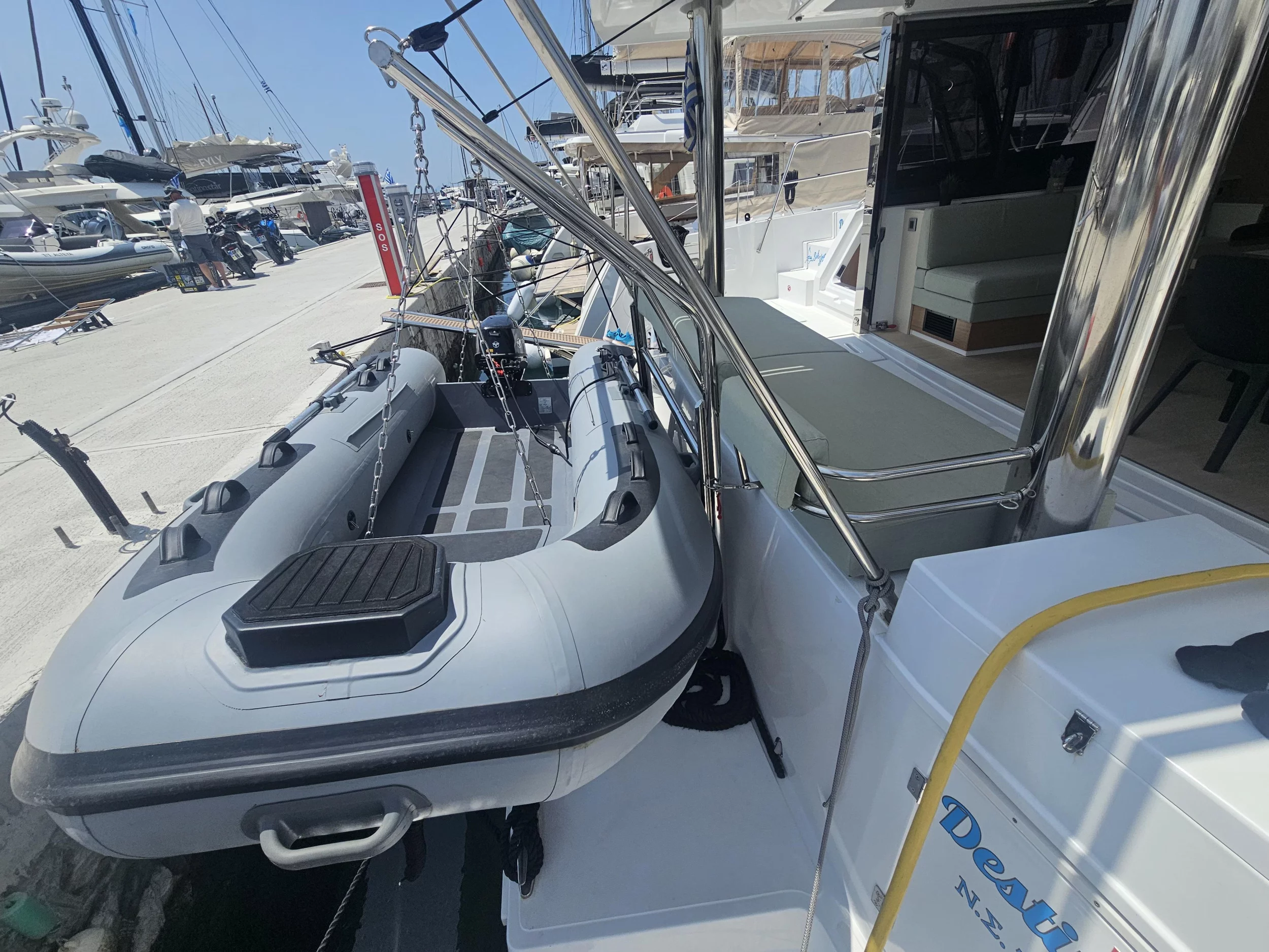 Bali 4.8 (6+1 cab) (Destiny)  - 13