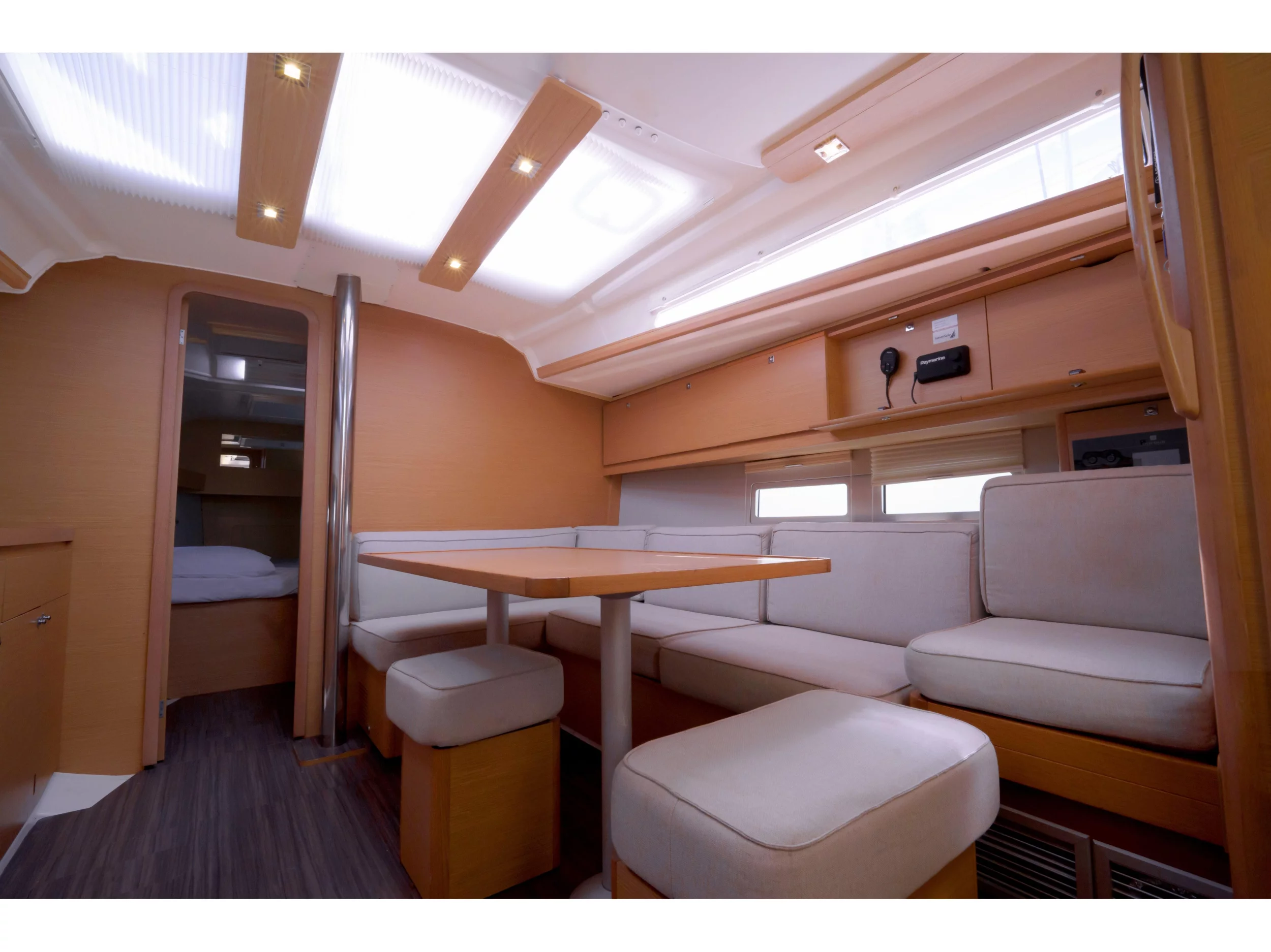 Dufour 390 (Blue Dream) Interior image - 12
