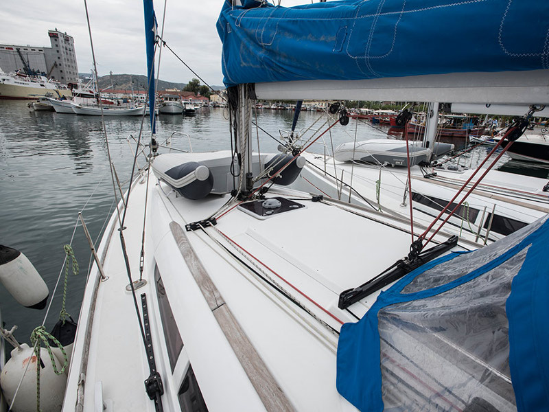 Photo #10 - Sun Odyssey 36i (Lauren) in Volos - 4356