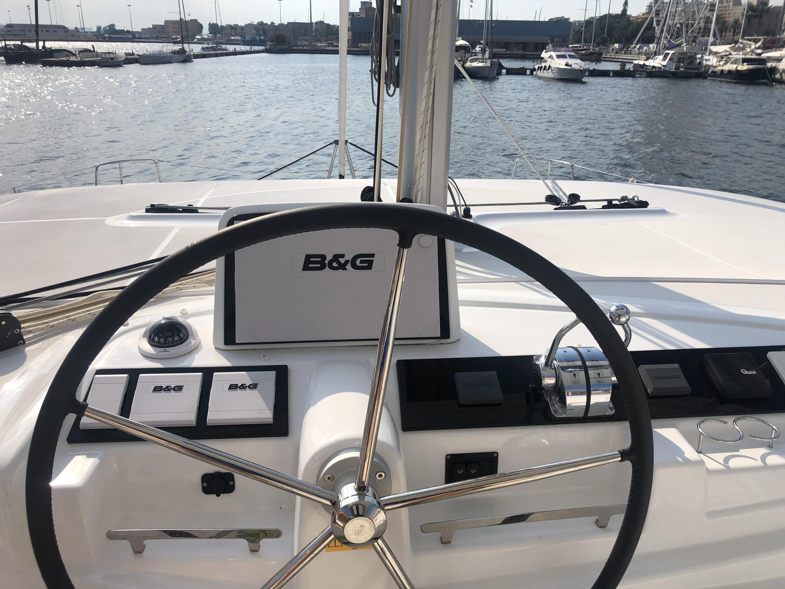 Photo #8 - Lagoon 46 (Terra Sarda) en Cagliari - 3963