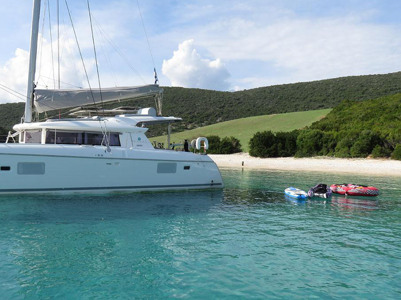 Photo #9 - Lagoon 421 (Nirvana AC Watermaker Gen + elegant pack refit 2022) en Lefkada - 24186