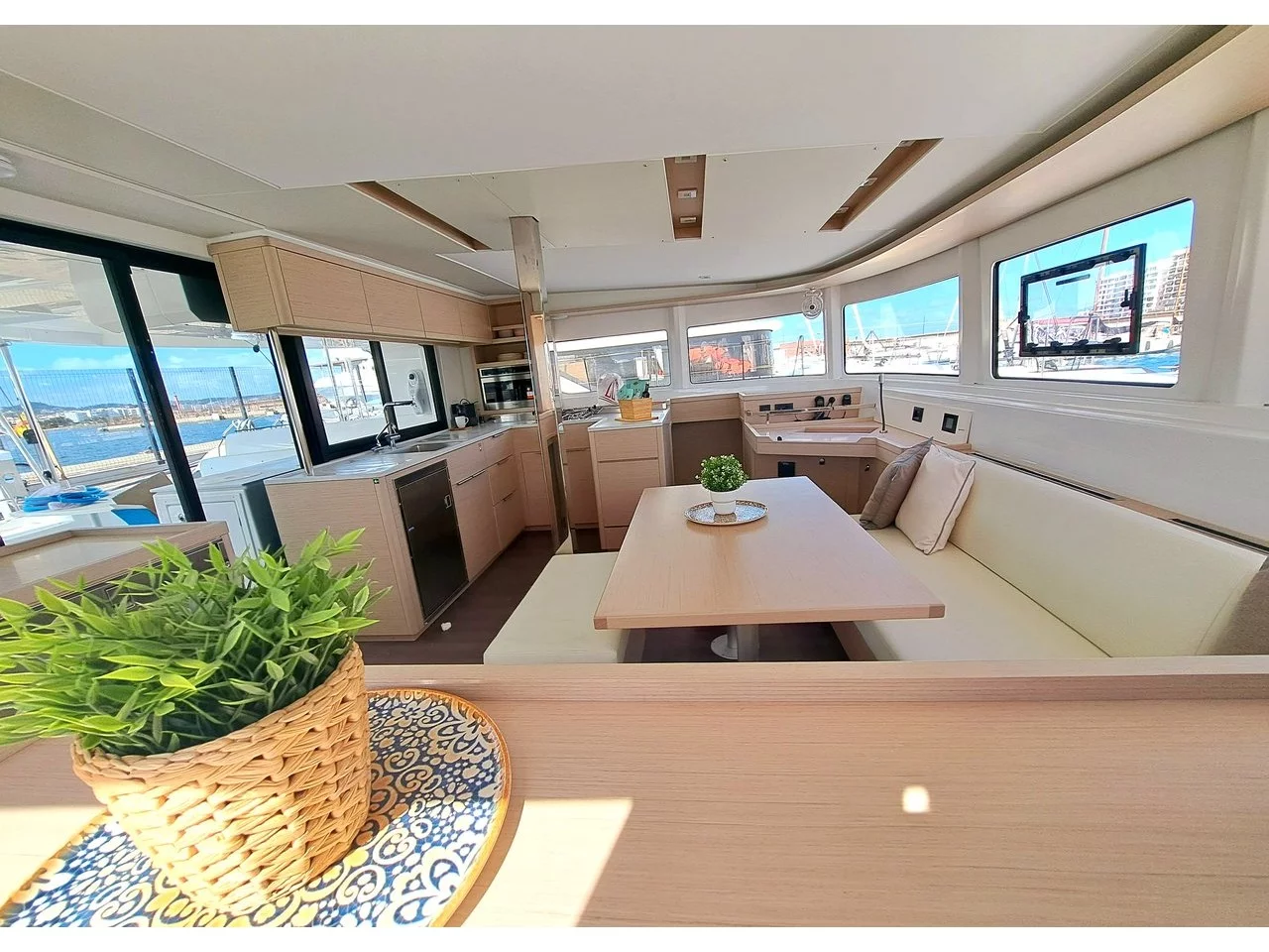 Lagoon 46 (Silver Elli) Interior image - 7