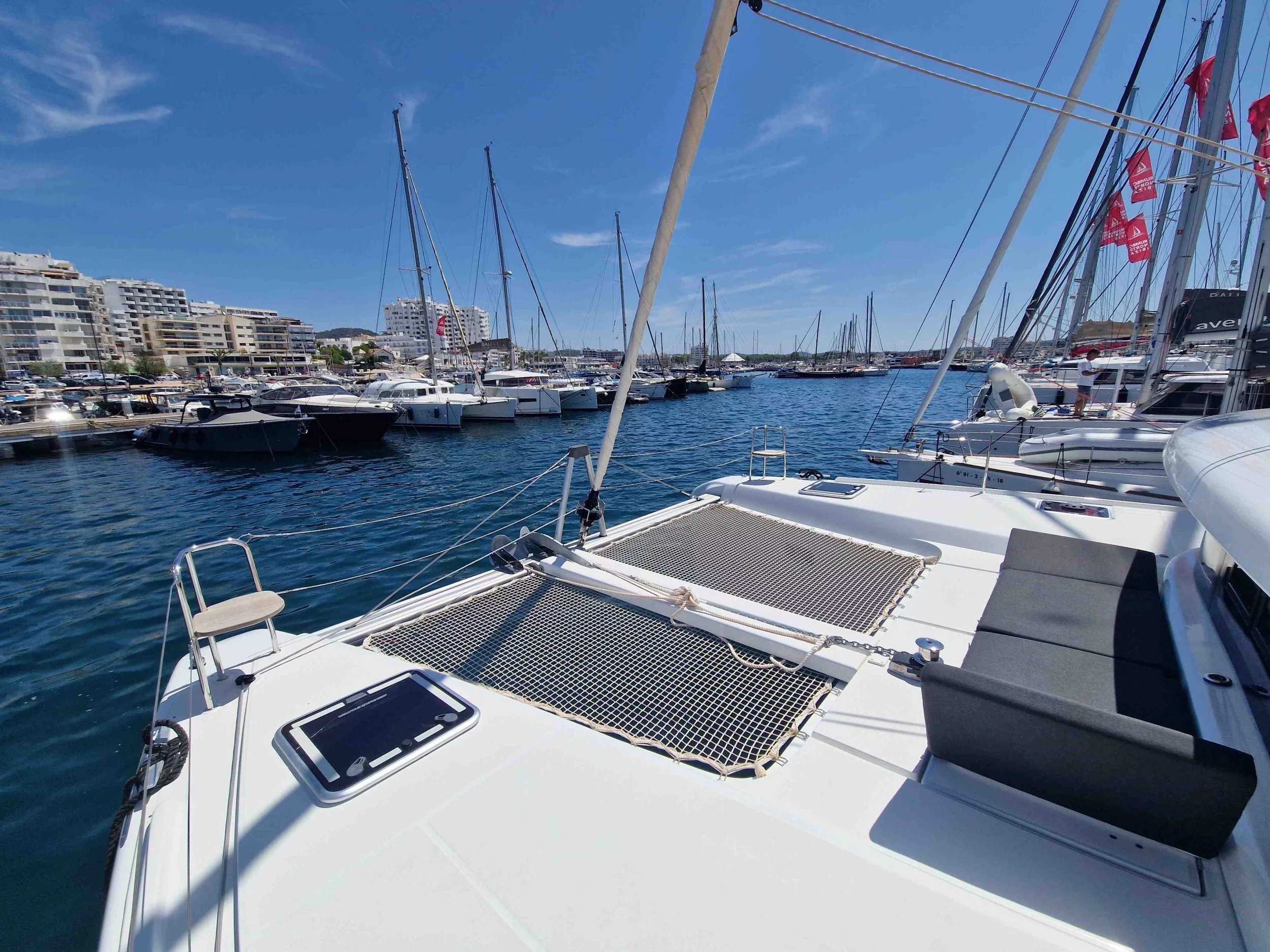 Lagoon 42 (Best Elli) Net - 1
