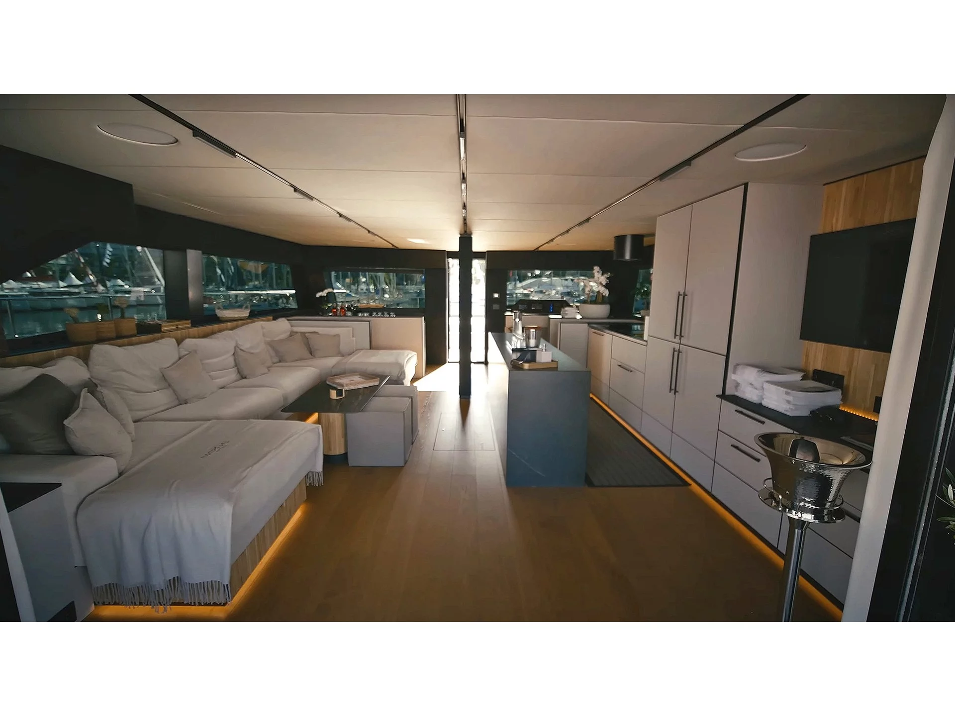 Moon Yacht 60 (SEABARIT LX) Interior image - 13
