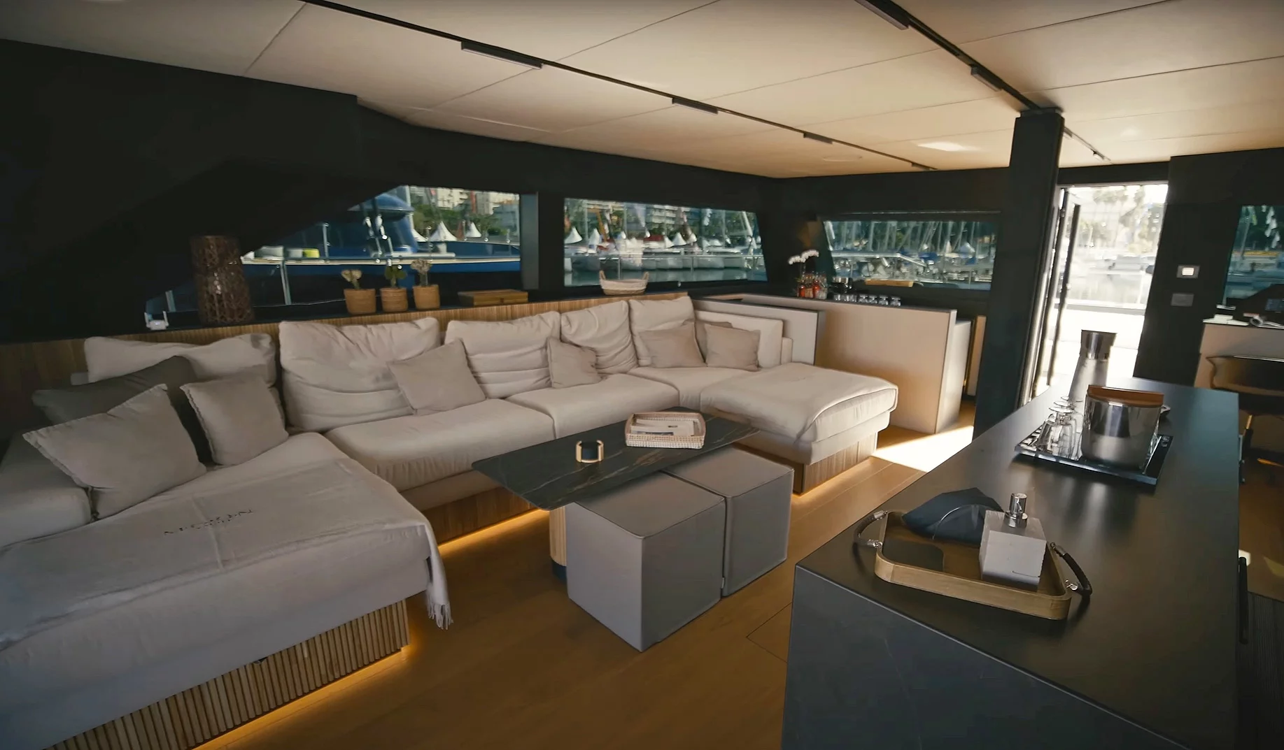 Moon Yacht 60 (SEABARIT LX)  - 14