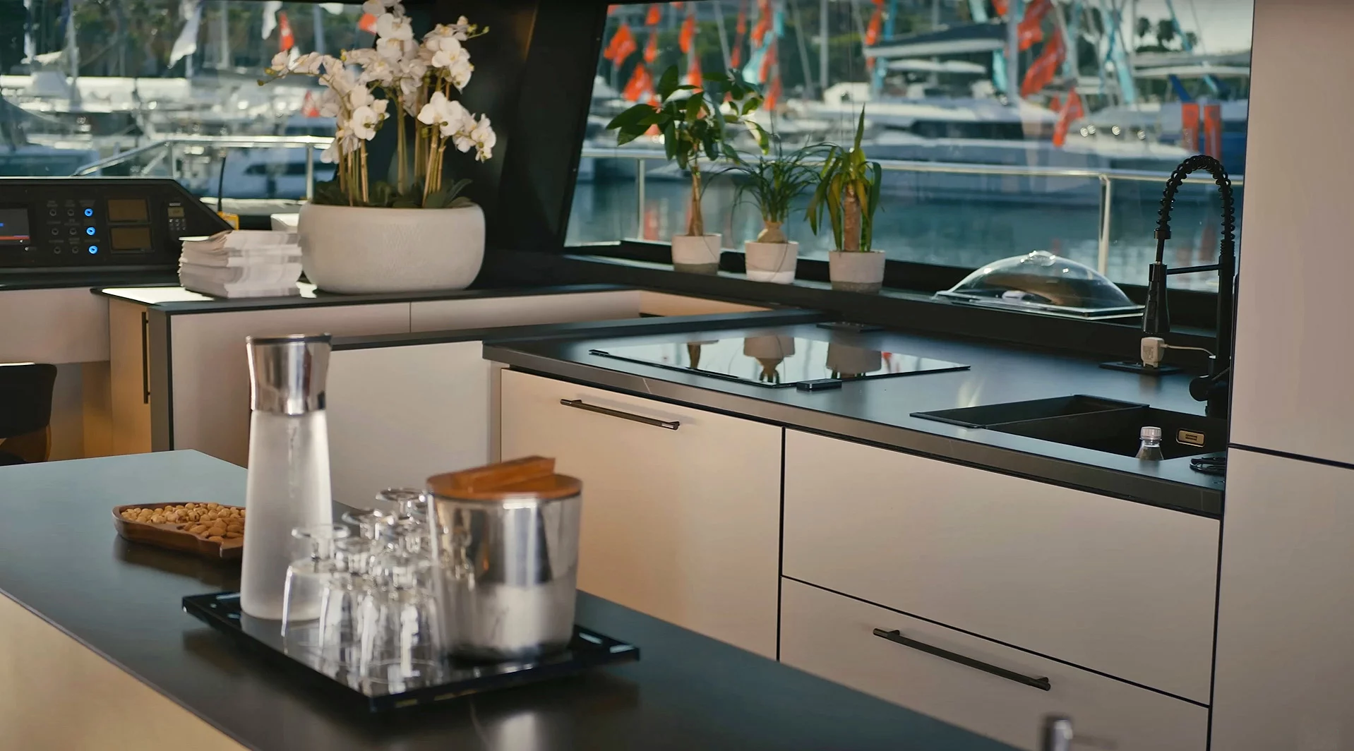 Moon Yacht 60 (SEABARIT LX)  - 9