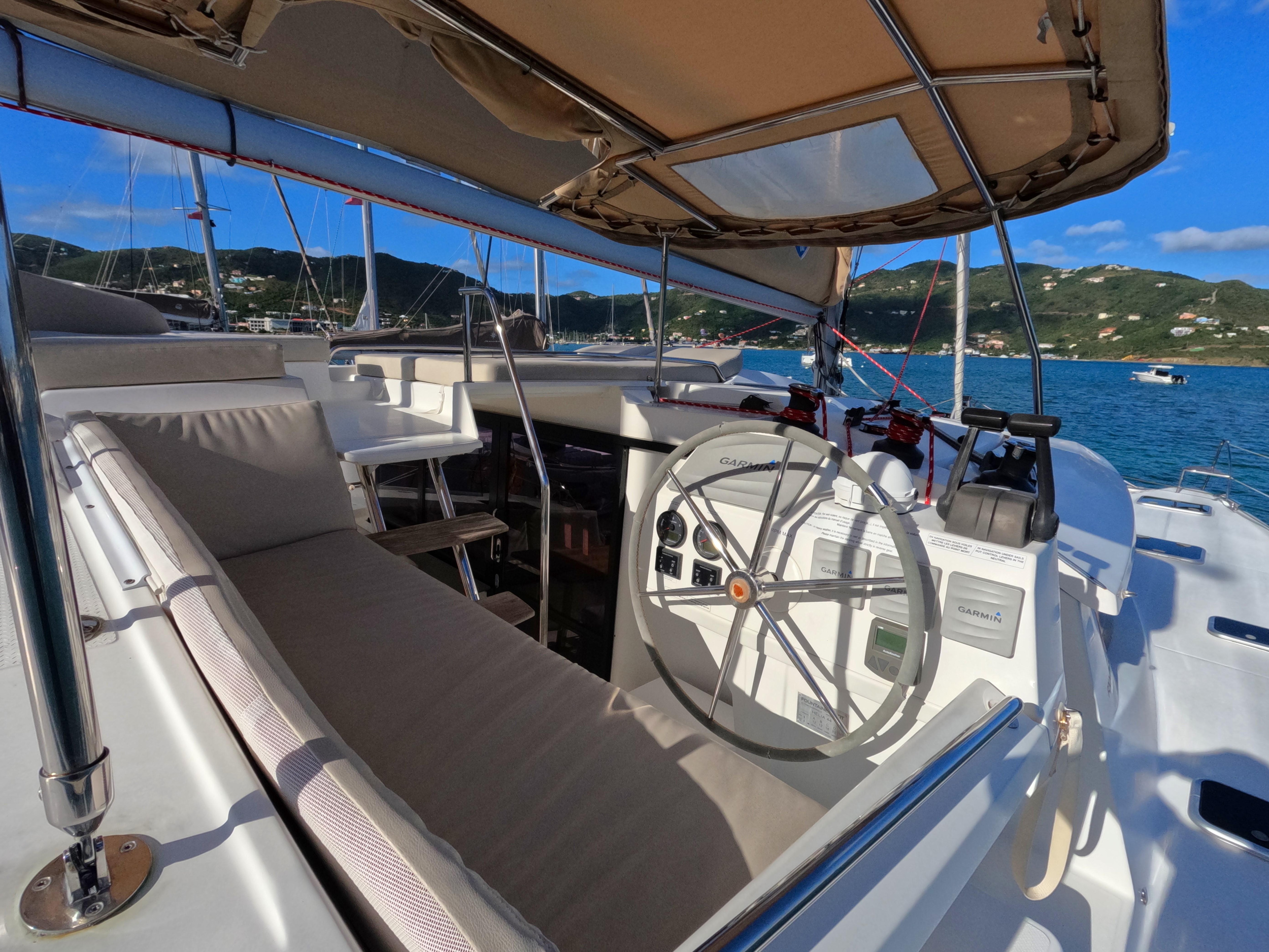Photo #4 - Fountaine Pajot Helia 44 Evolution (Peacemaker) in Road Town - 25130