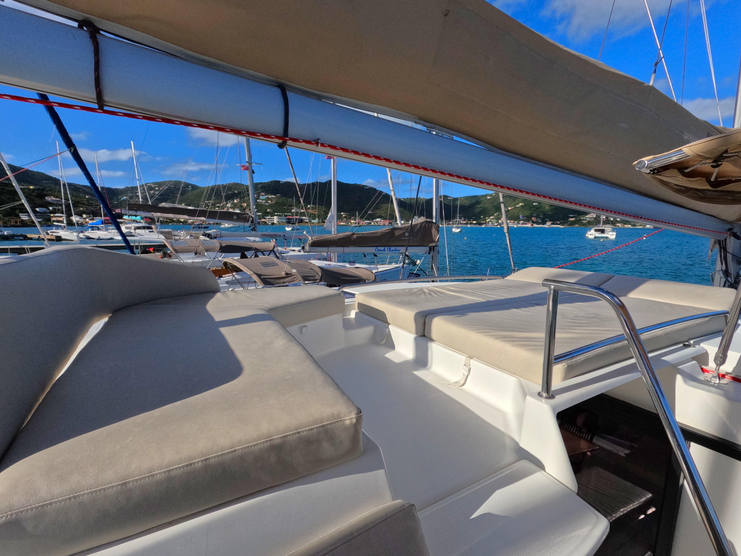 Photo #12 - Fountaine Pajot Helia 44 Evolution (Peacemaker) in Road Town - 25130