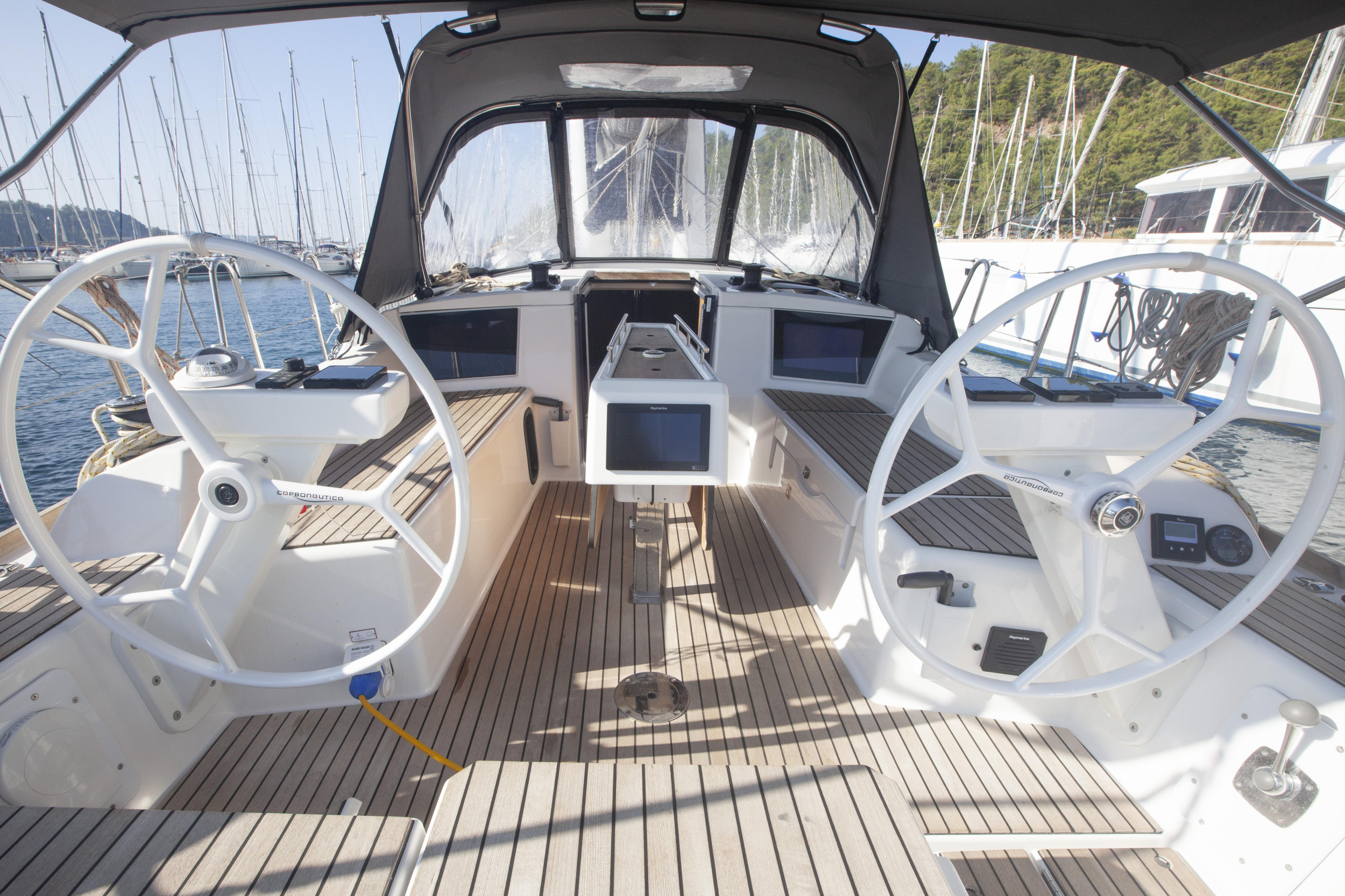 Photo #12 - Dufour 360 GL (Nautilus) in Orhaniye - 21381