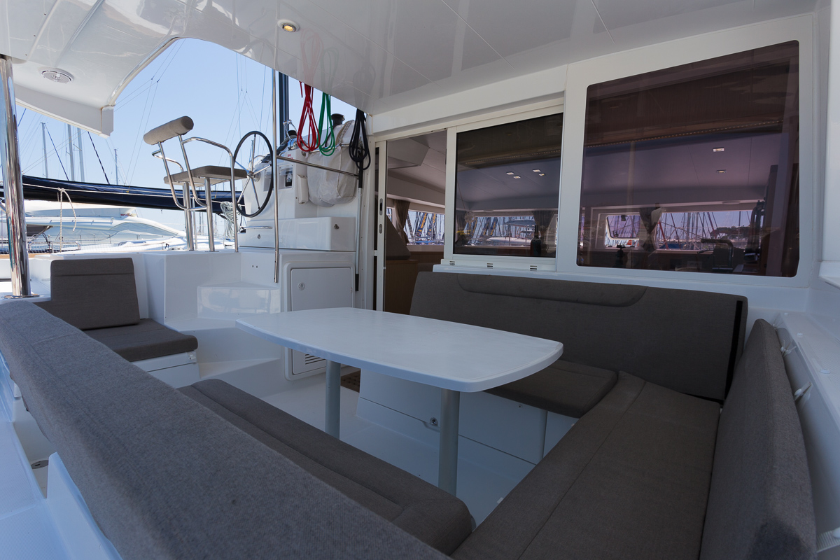 Photo #7 - Lagoon 400 S2 (SUNSHINE) in Split - 10184
