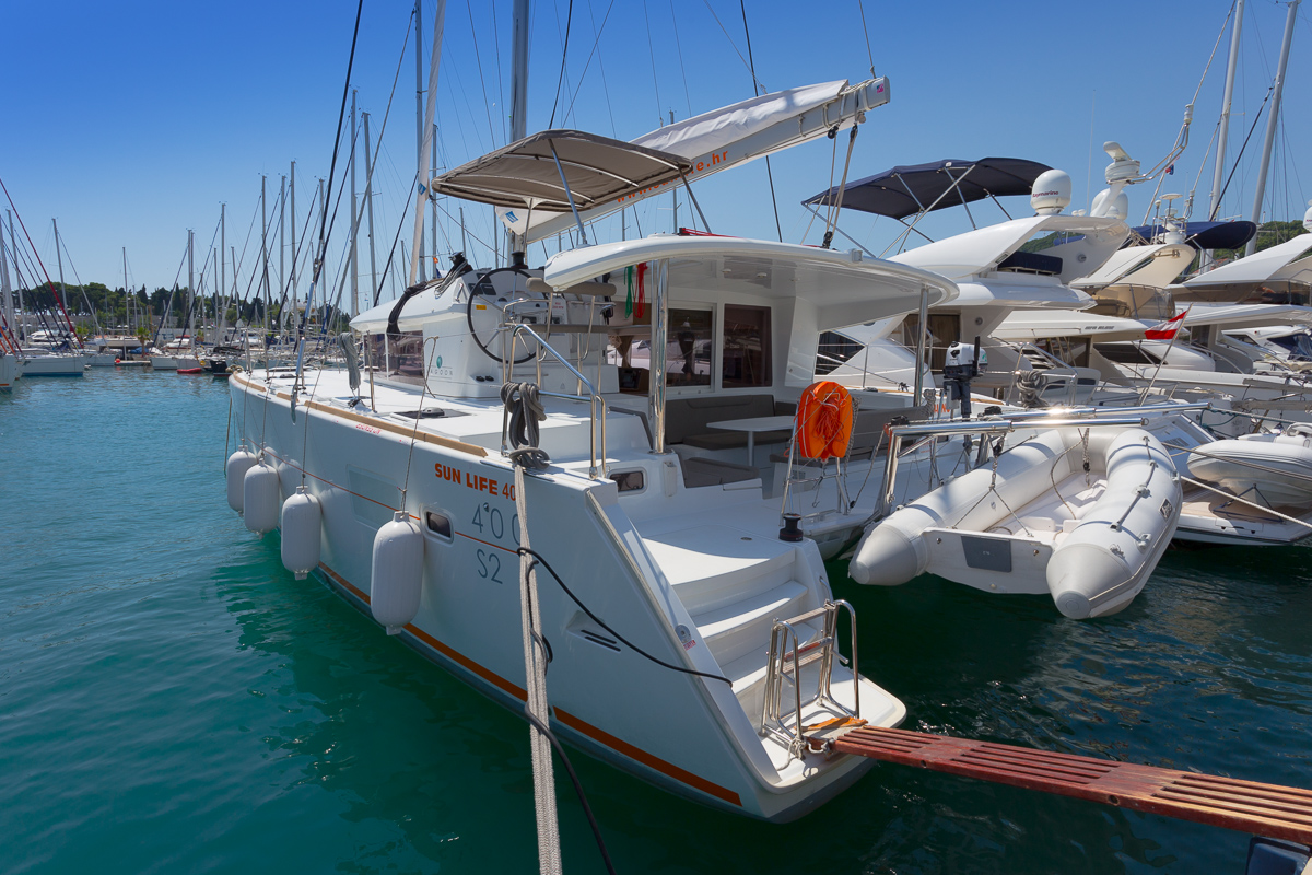 Photo #5 - Lagoon 400 S2 (SUNSHINE) in Split - 10184