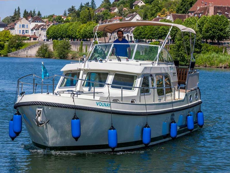 Photo #18 - Cruiser Premium Steel 4/6 pers (349GS-10) in Scey-sur-Saône-et-Saint-Albin - 5082