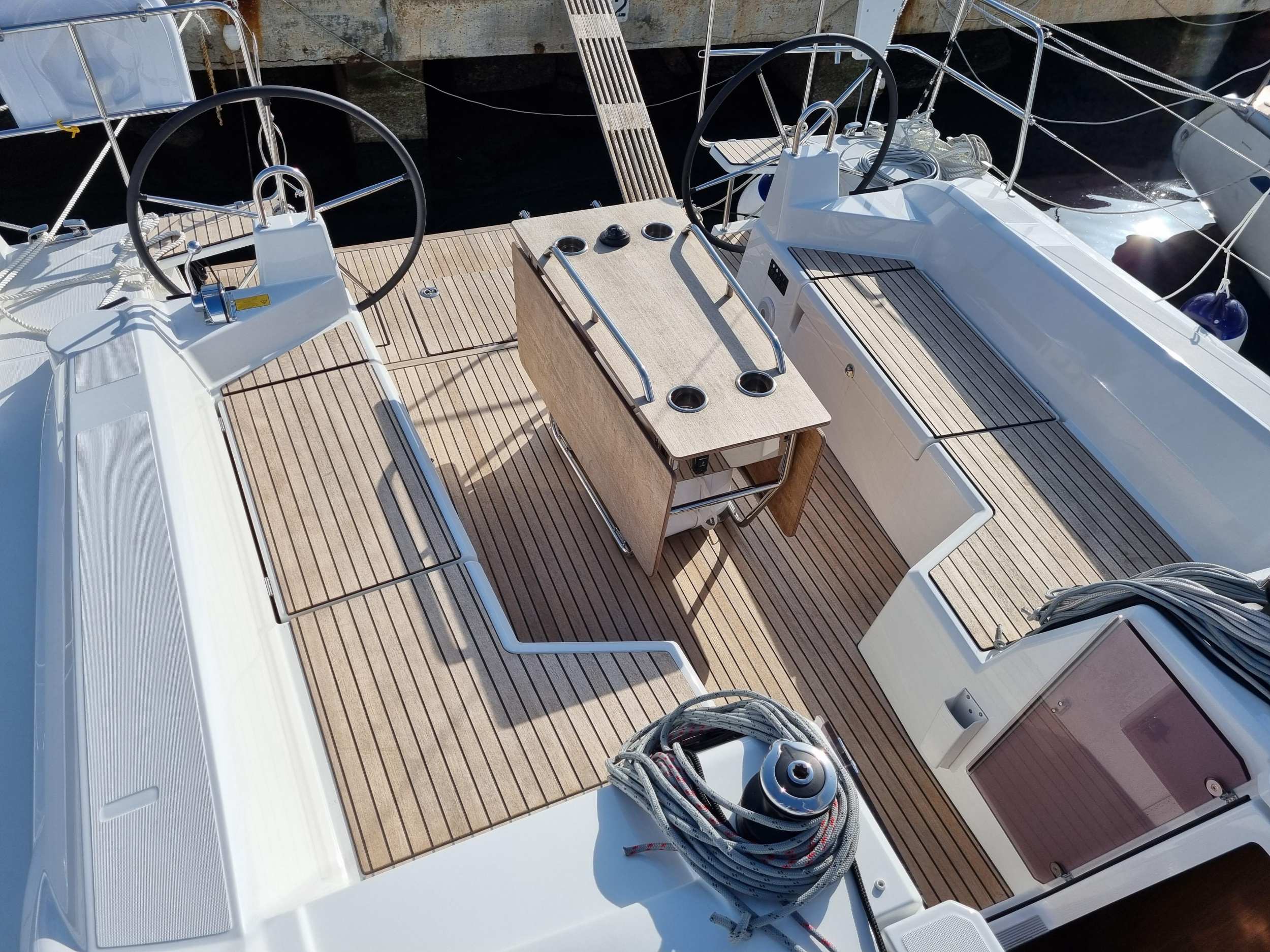Photo #19 - Oceanis 40.1 (Hadar) in Portisco - 4158