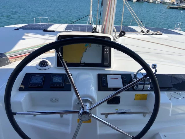 Lagoon 46 (Star of the Seas IV) Navigation 1 - 16