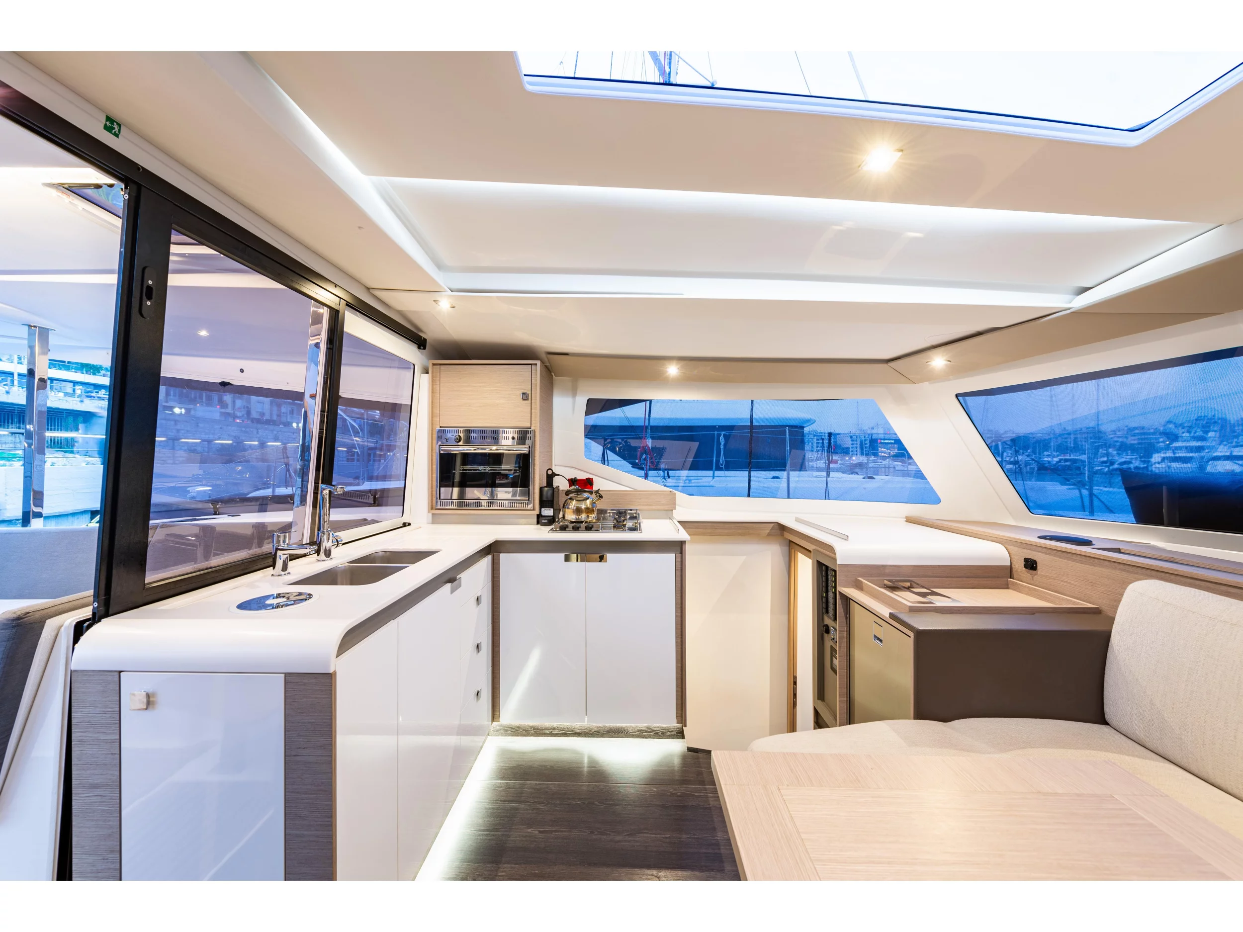 Isla 40 (Rih) Interior image - 37