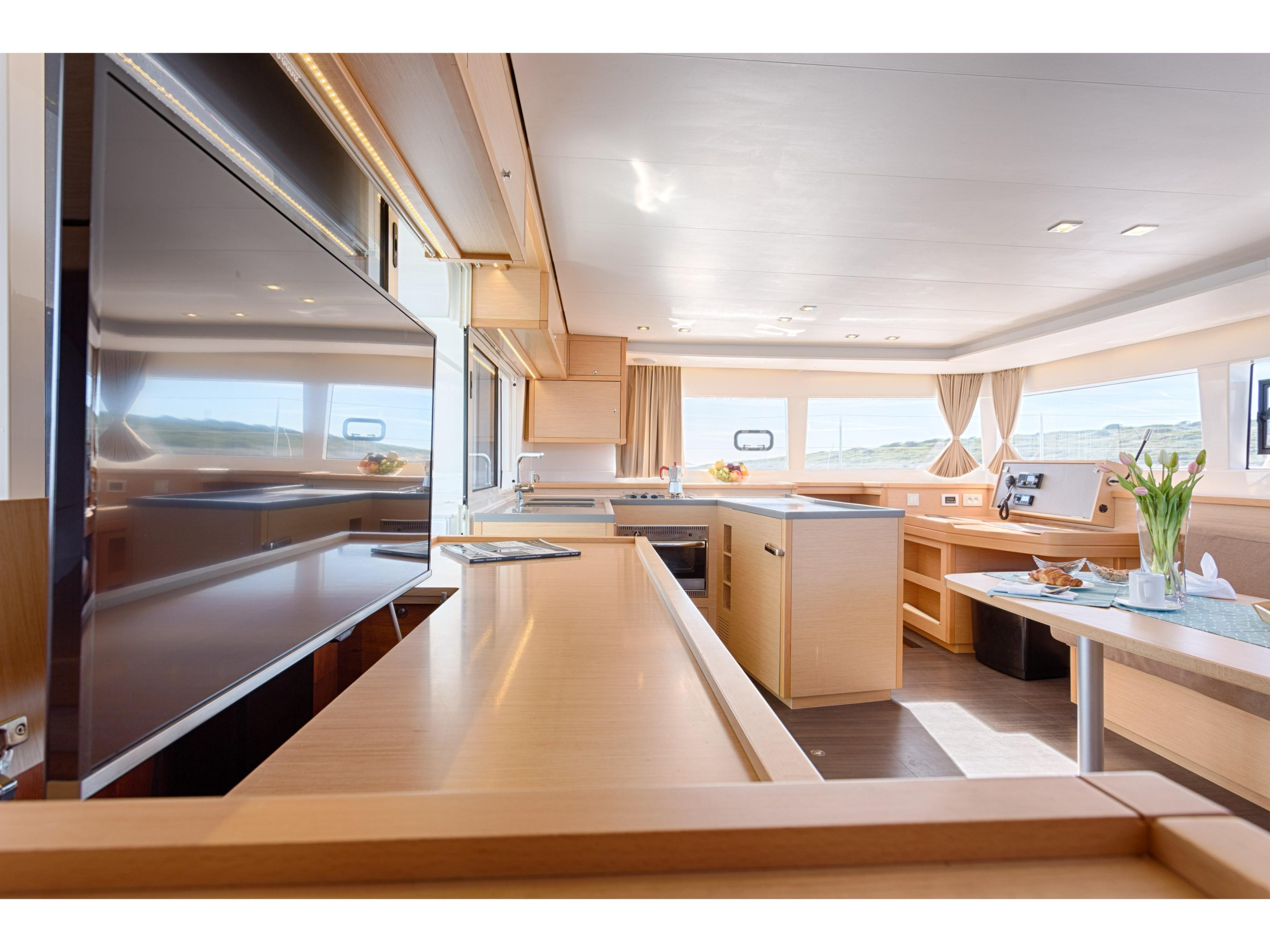 Photo #16 - Lagoon 450 F Luxury (BLUE BERRY) in Trogir - 6456
