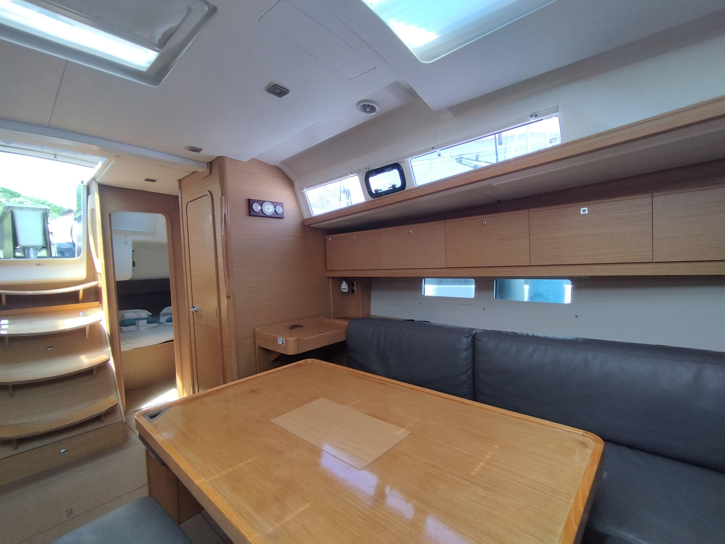 Photo #7 - Dufour 460 Grand Large 5Cab (Abraxan) in Portisco - 8064