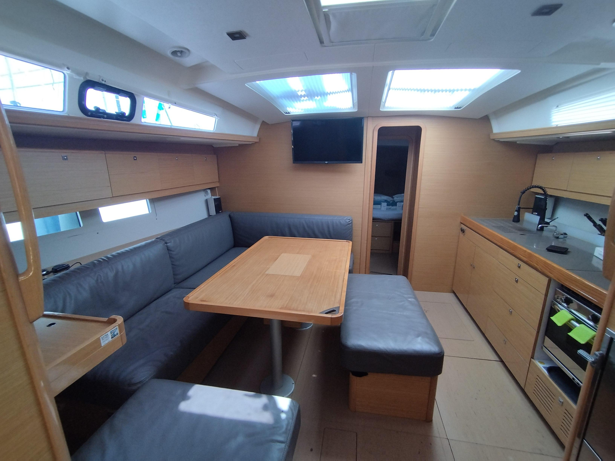 Photo #17 - Dufour 460 Grand Large 5Cab (Abraxan) in Portisco - 8064