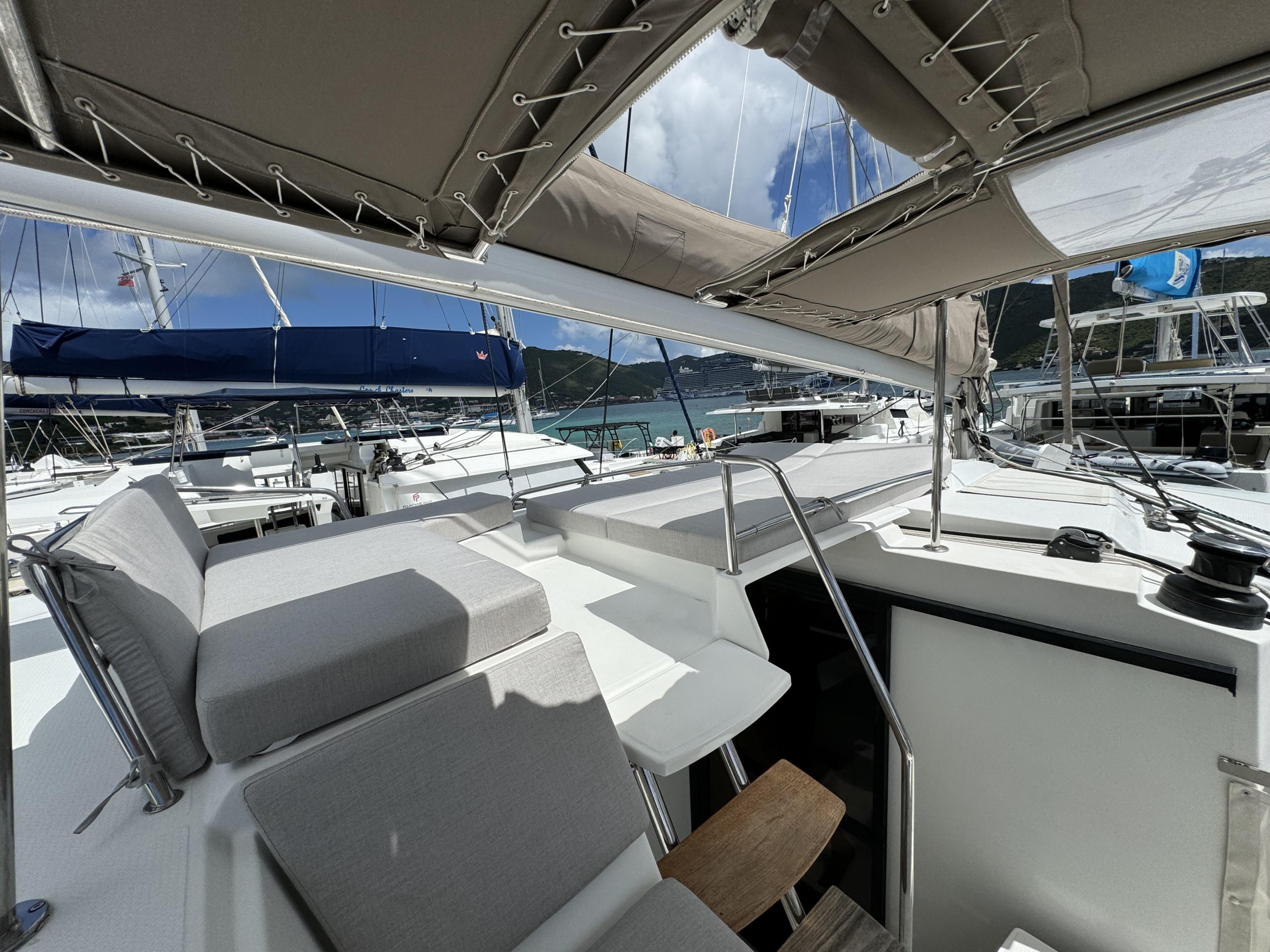 Photo #5 - Fountaine Pajot Helia 44 (Ohana) in Road Town - 15436