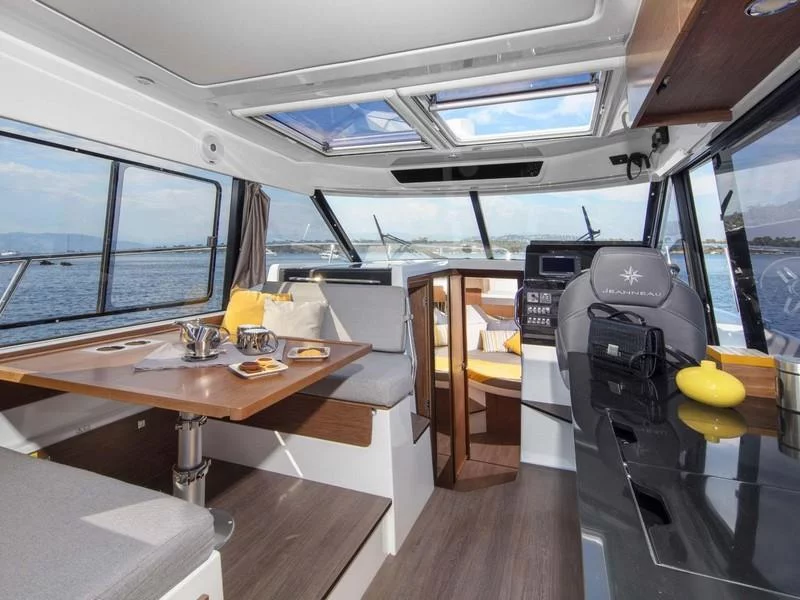 Jeanneau Merry Fisher 1095 (Blue Star) Interior image - 4
