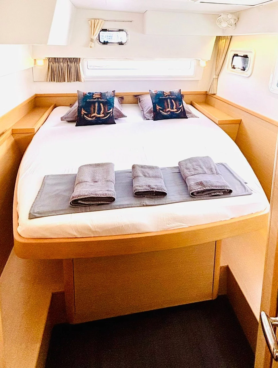 Lagoon 42 (Tigra) Cabin - 8