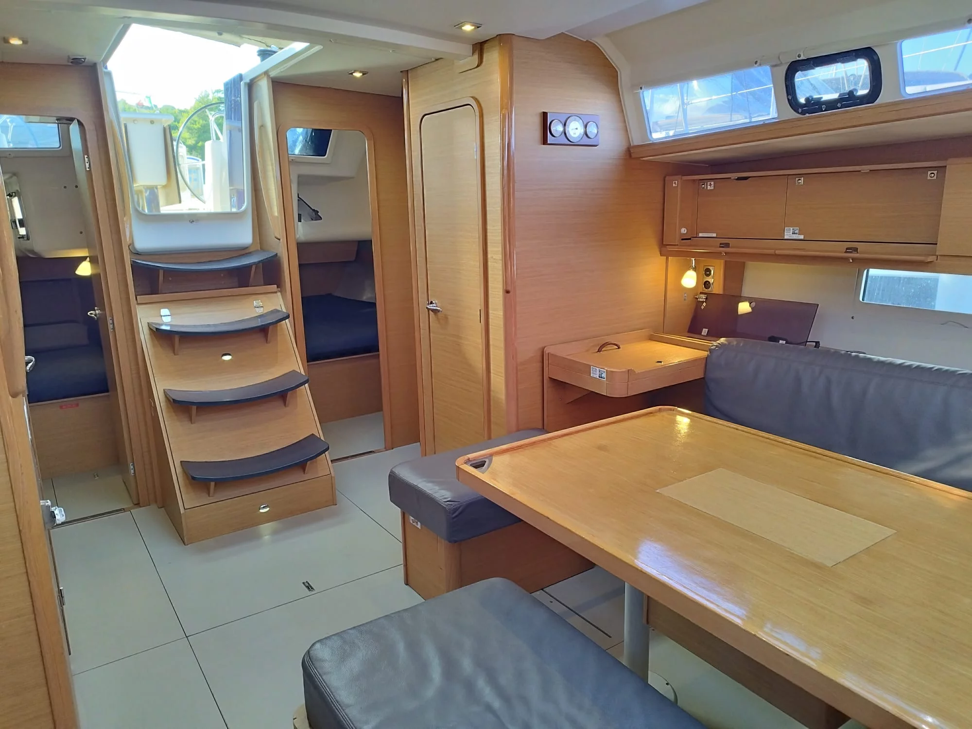 Dufour 460 Grand Large 5Cab (Abraxan)  - 25