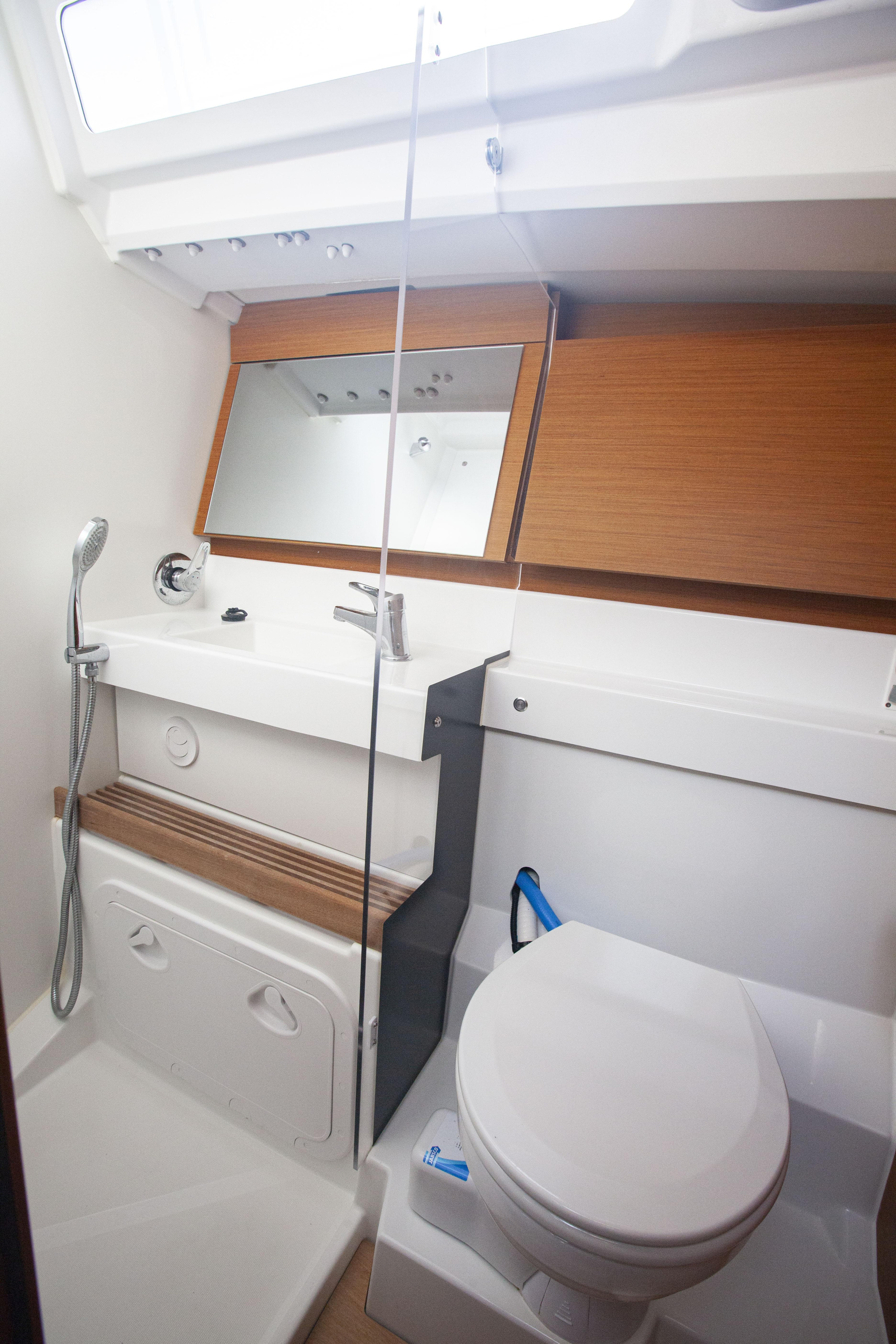 Photo #6 - Sun Odyssey 440 (Celtic Breeze) in Orhaniye - 17926