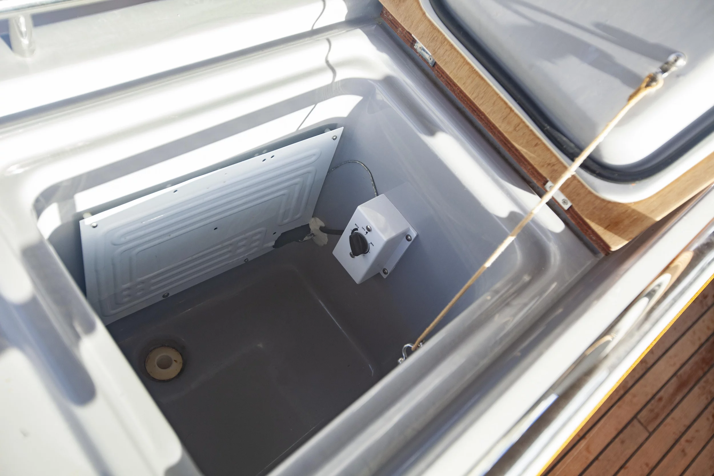 Oceanis 45 (Hande) Cockpit Fridge - 18