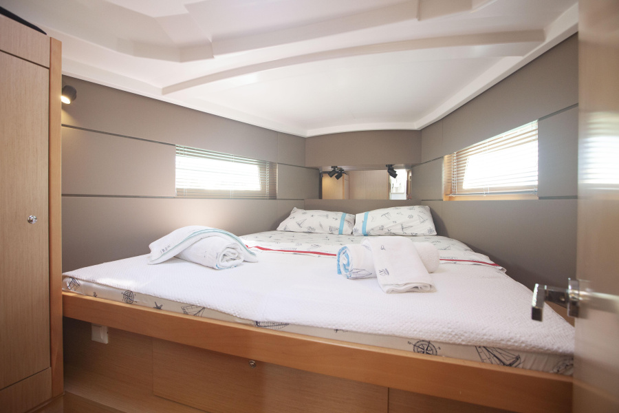Photo #7 - Oceanis 38 (Vientos) in Orhaniye - 24078