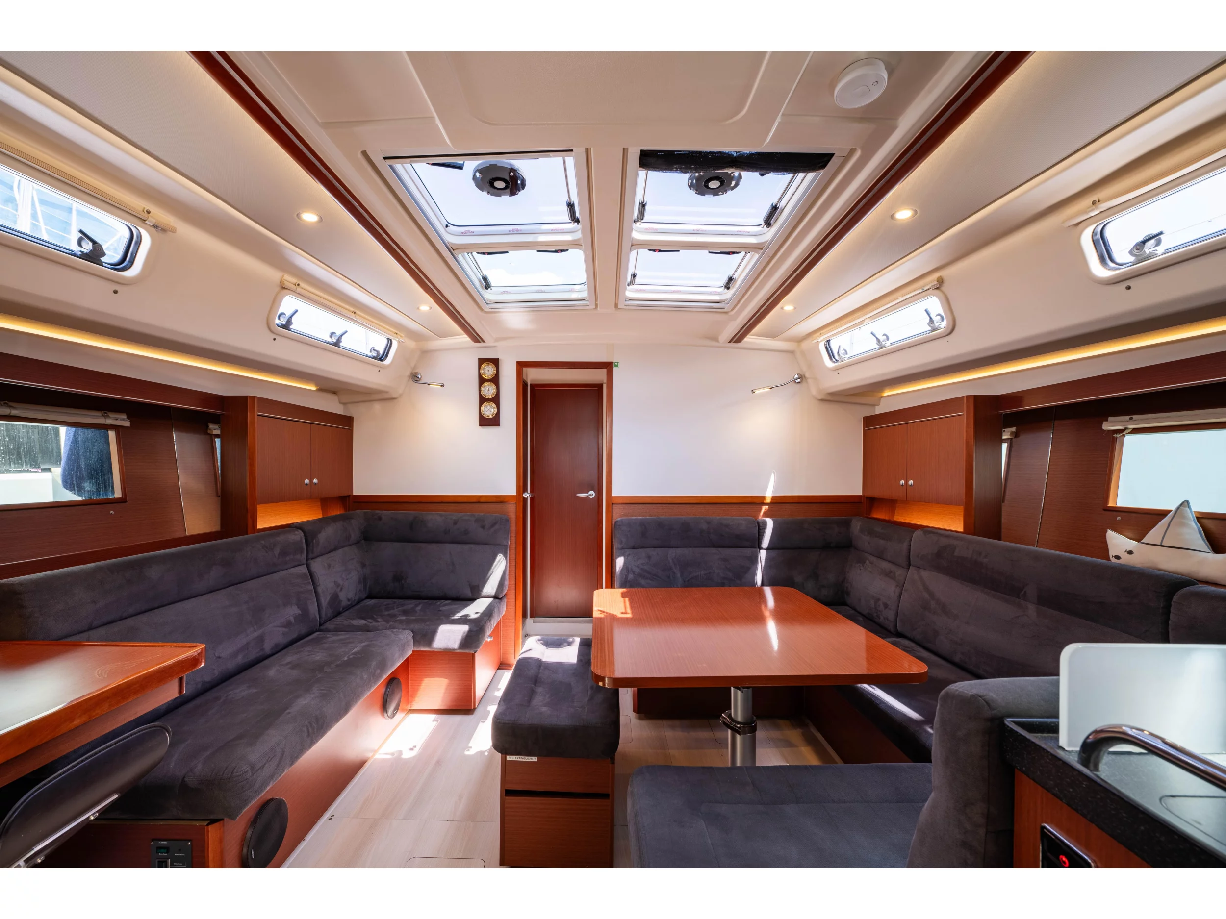 Hanse 455 (Alexa) Interior image - 6