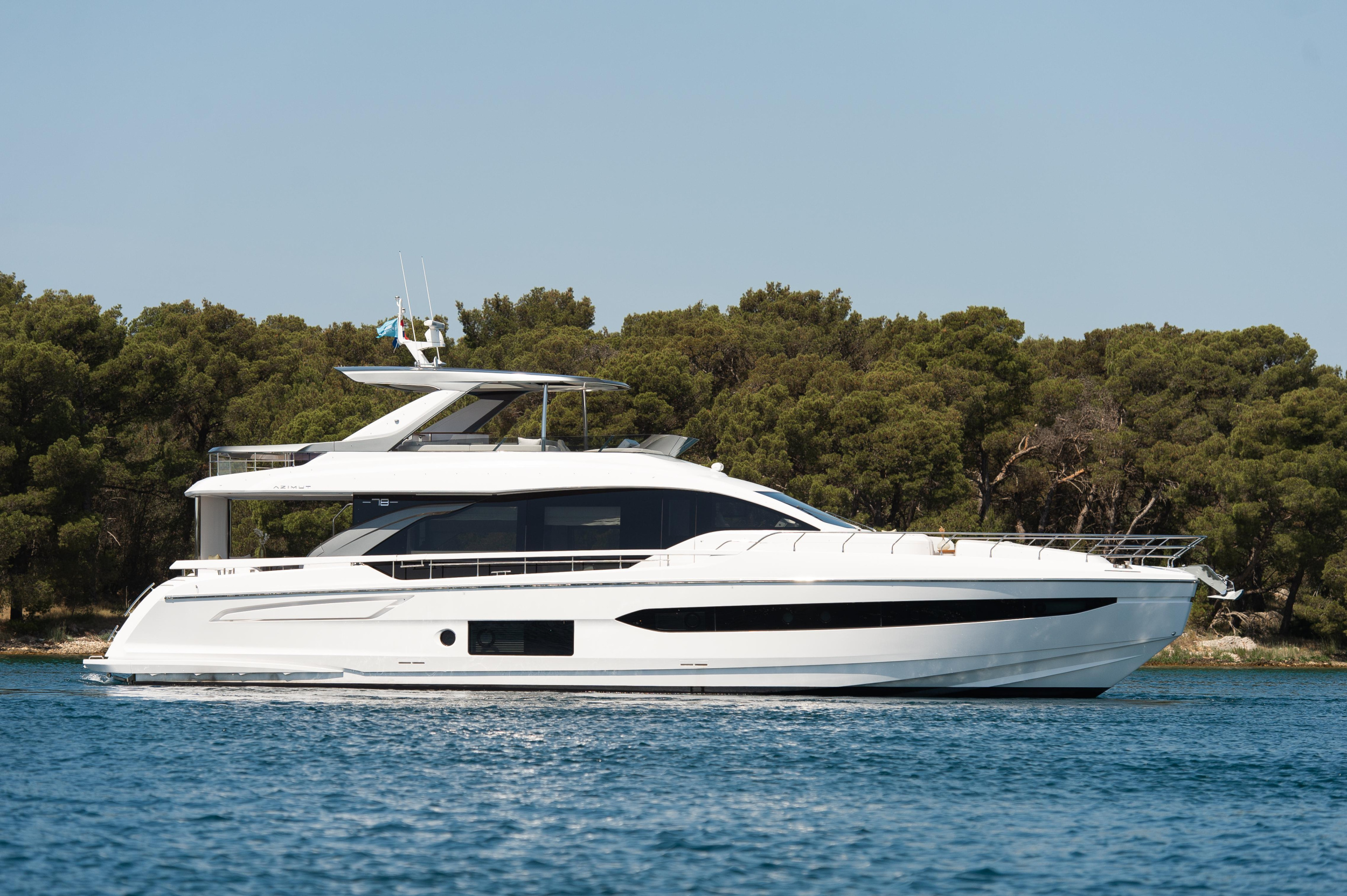 Photo #4 - Azimut 78 Fly (PREWI) en Sibenik - 16768