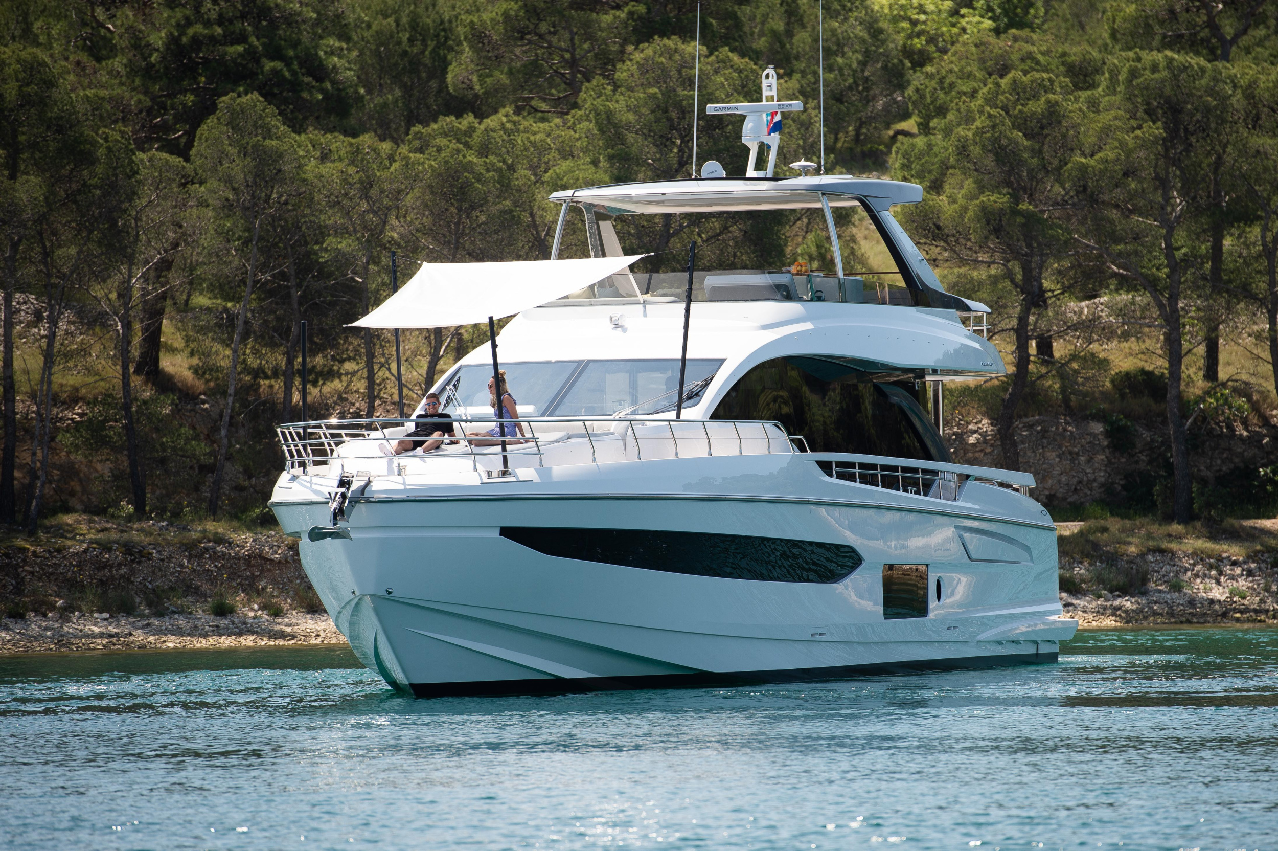 Photo #16 - Azimut 78 Fly (PREWI) en Sibenik - 16768