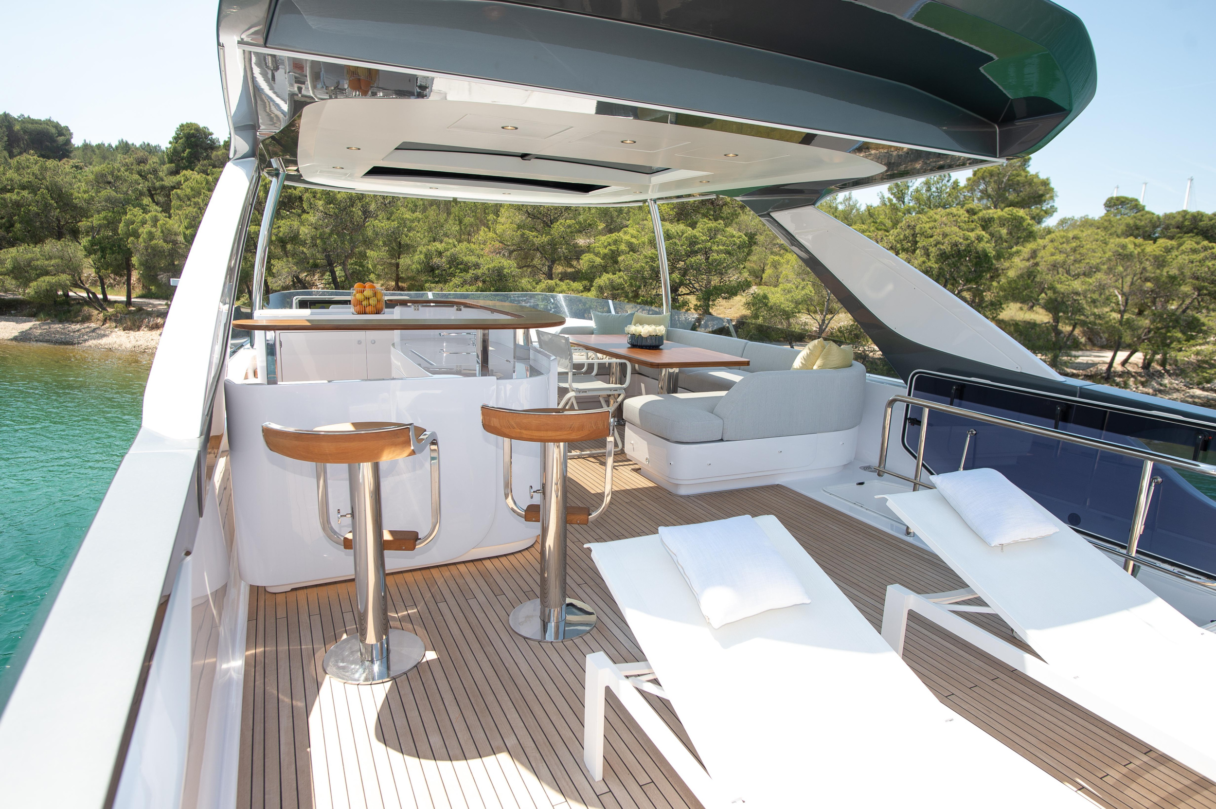 Photo #21 - Azimut 78 Fly (PREWI) en Sibenik - 16768