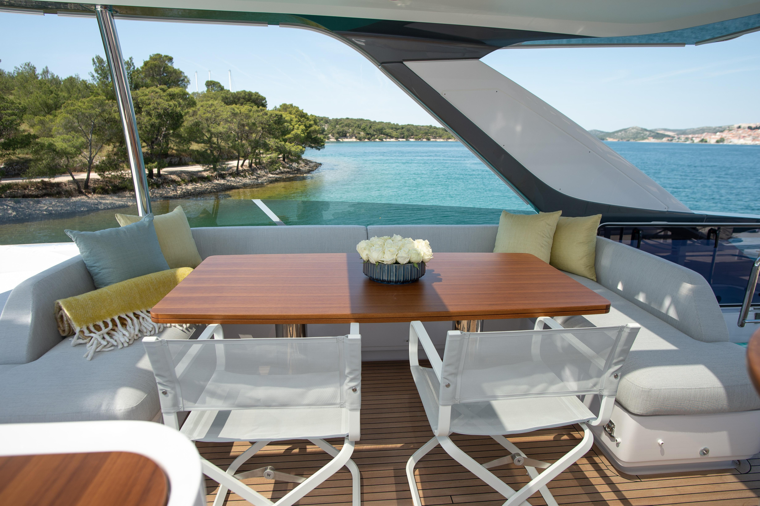 Photo #19 - Azimut 78 Fly (PREWI) en Sibenik - 16768