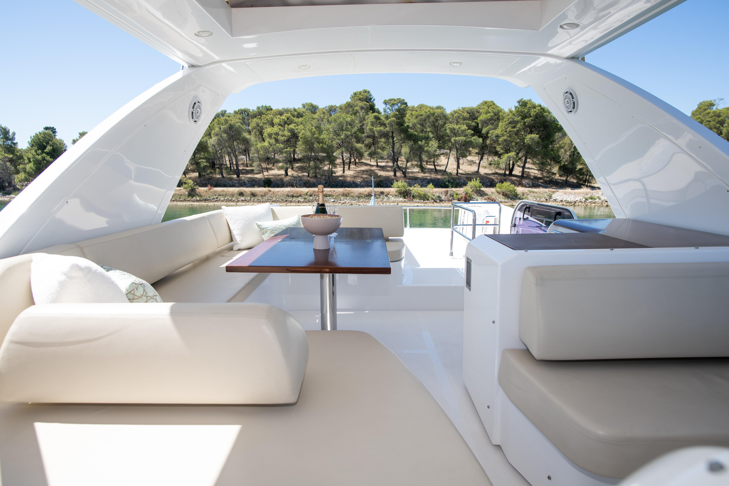 Photo #18 - Azimut 60 (MY LAURA) in Sibenik - 17294
