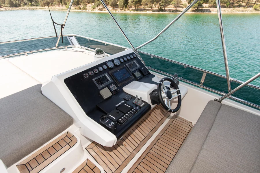 Galeon 640 Fly (Le Chiffre)  - 3
