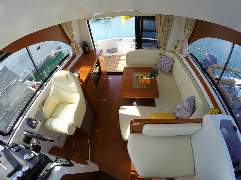 Photo #8 - Antares 30 Fly (Lumar SeaMotion) in Split - 5421