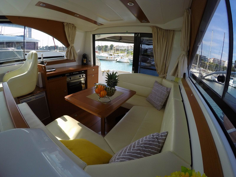 Photo #11 - Antares 30 Fly (Lumar SeaMotion) in Split - 5421