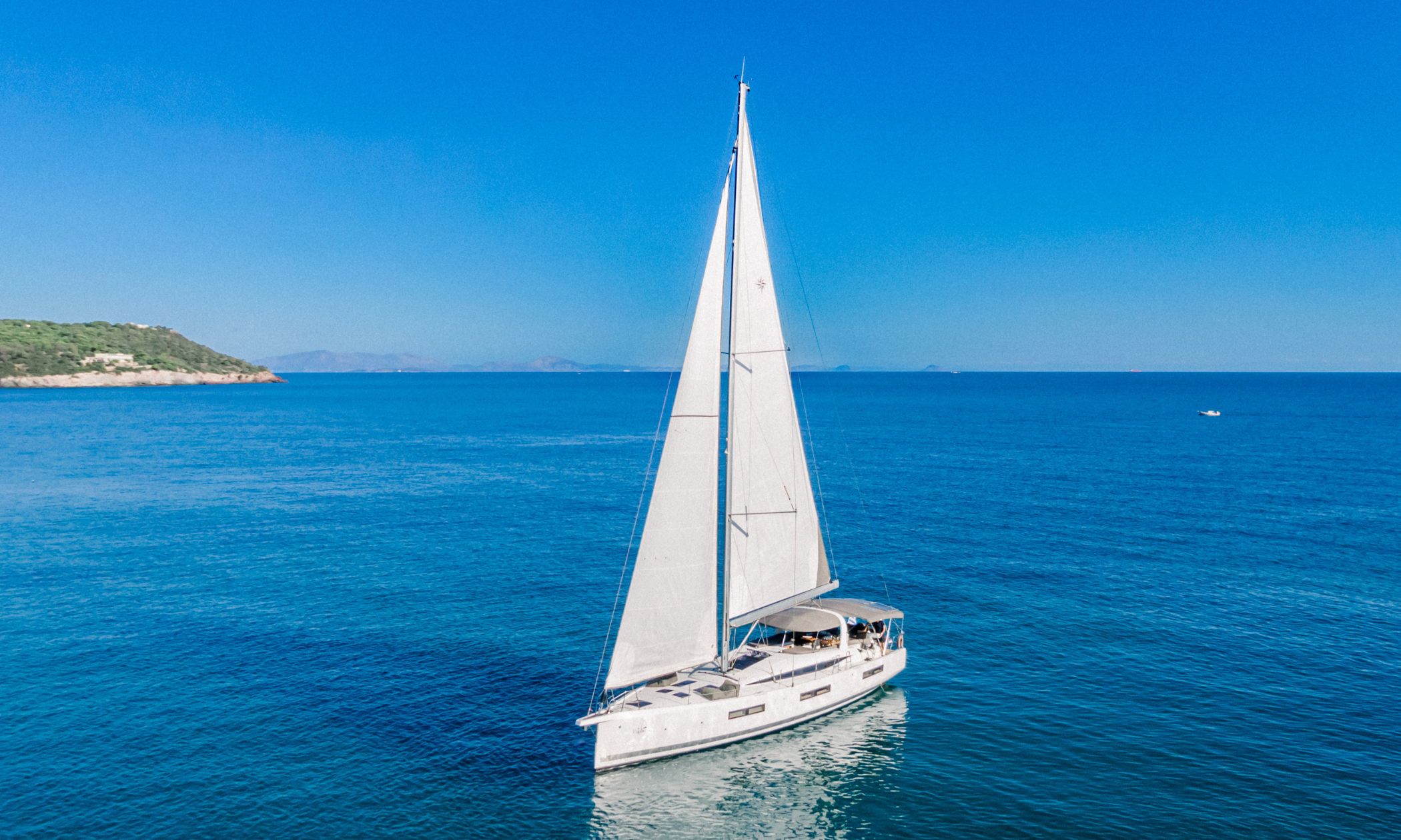 Photo #27 - Jeanneau 60 (Skipper obligatory) (EUPHORIA) in Athen - 24228