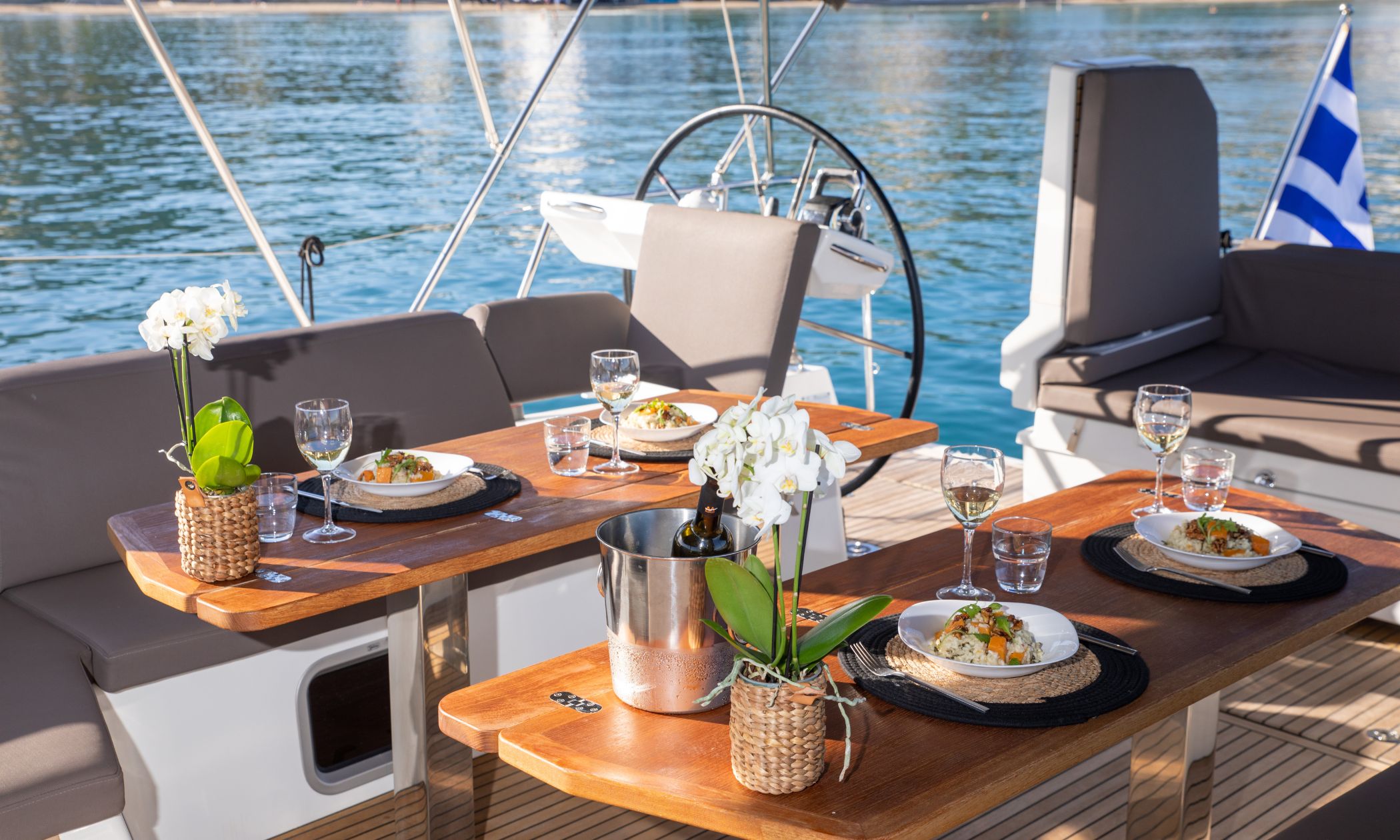 Photo #9 - Jeanneau 60 (Skipper obligatory) (EUPHORIA) in Athen - 24228