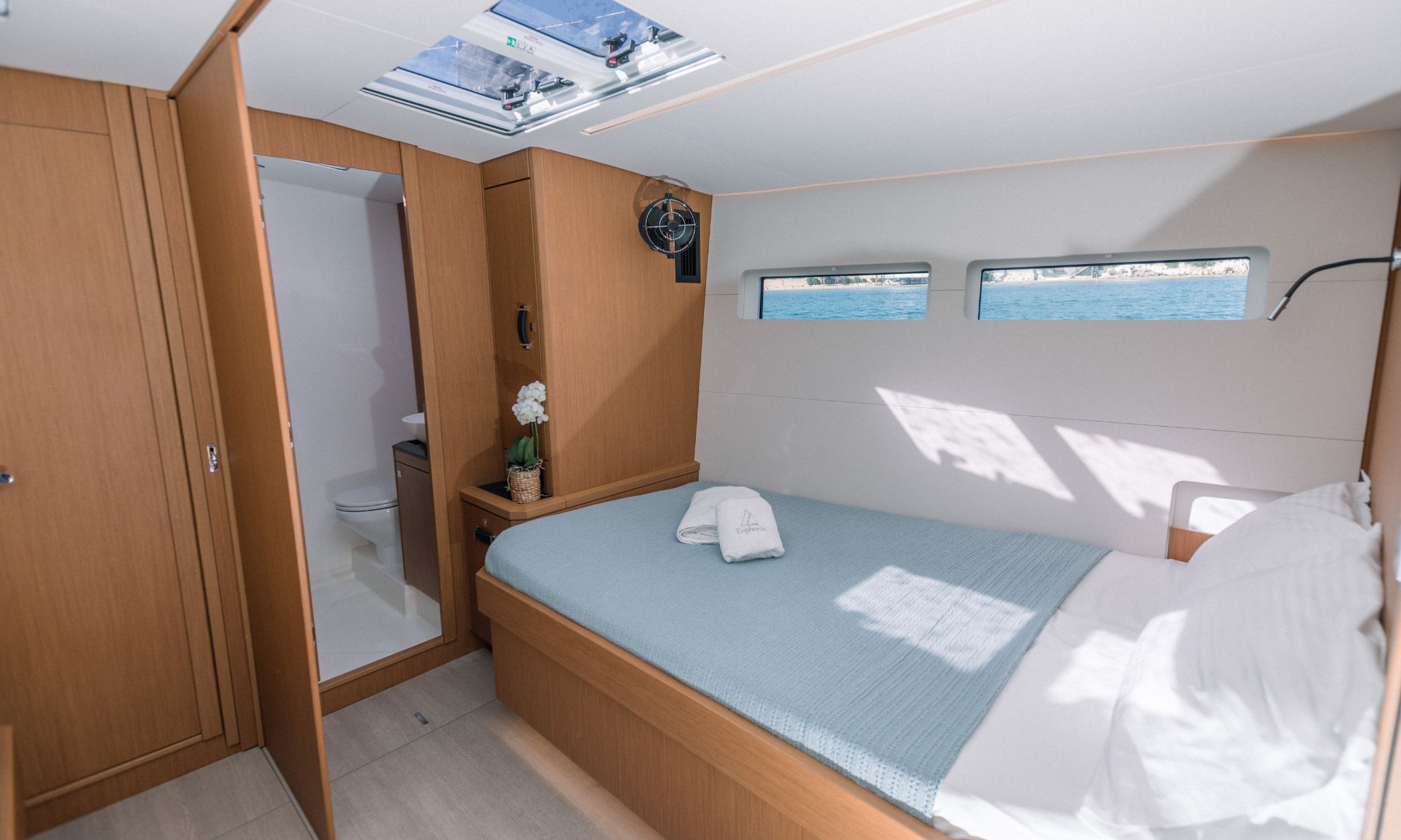 Photo #18 - Jeanneau 60 (Skipper obligatory) (EUPHORIA) in Athen - 24228