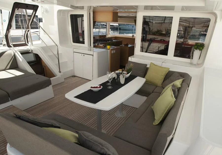 Lagoon 52  (2014) equipped with generator, A/C (sa (FLORAMYE)  - 16
