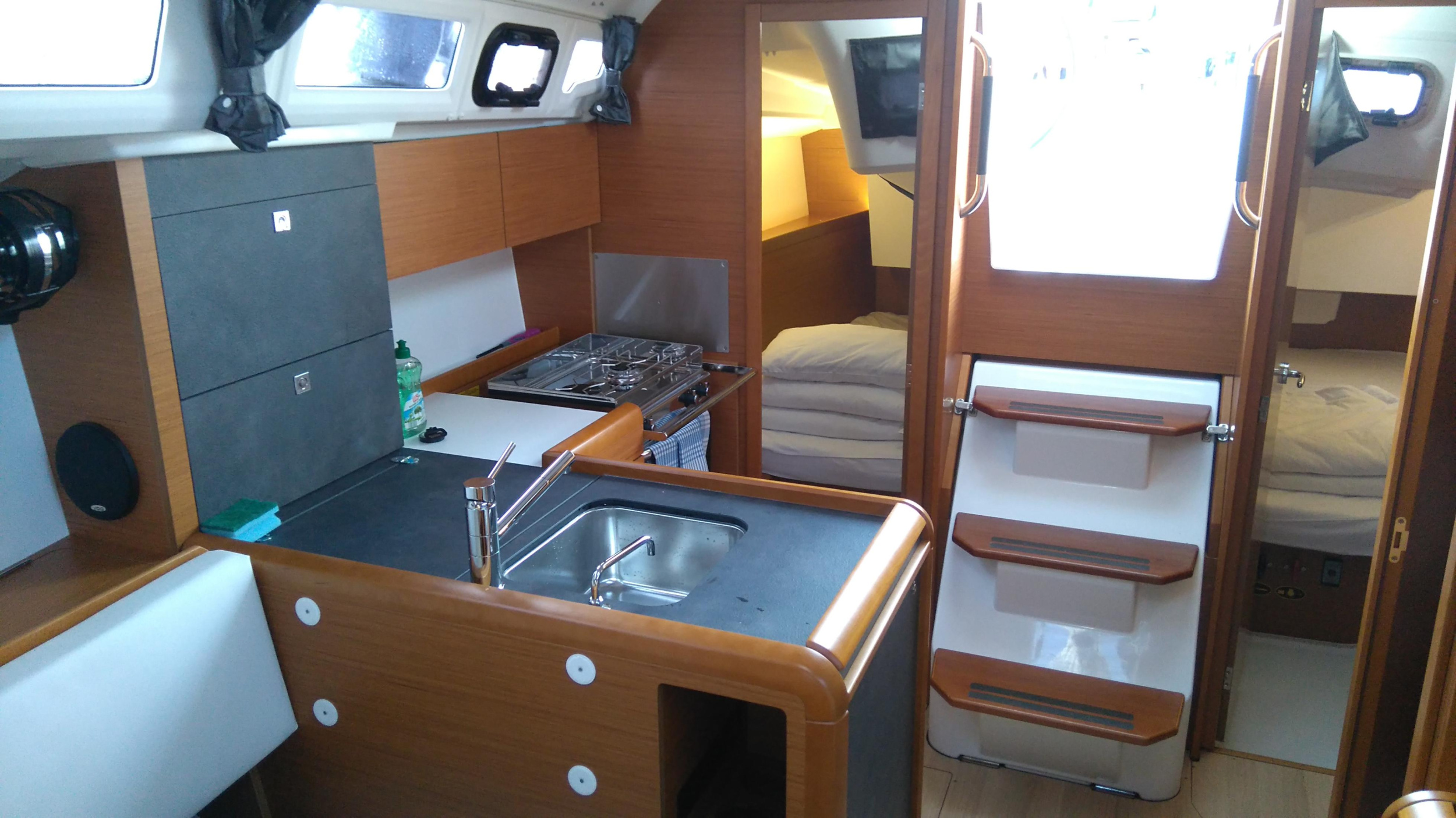 Photo #7 - Sun Odyssey 349 (MINI) in Sukosan - 3928