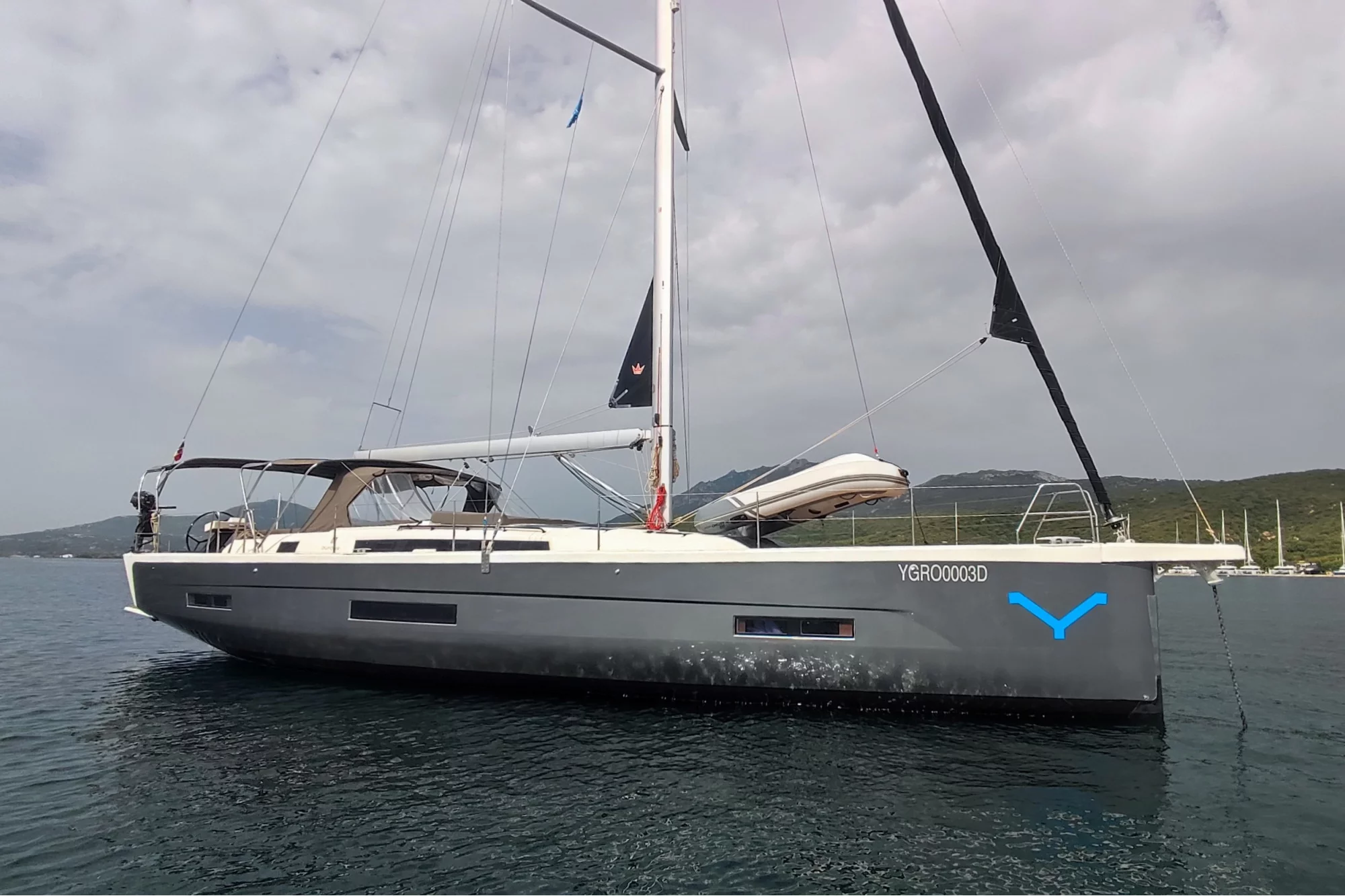 Dufour 530 Exclusive 2020 (Gryffindor)  - 18