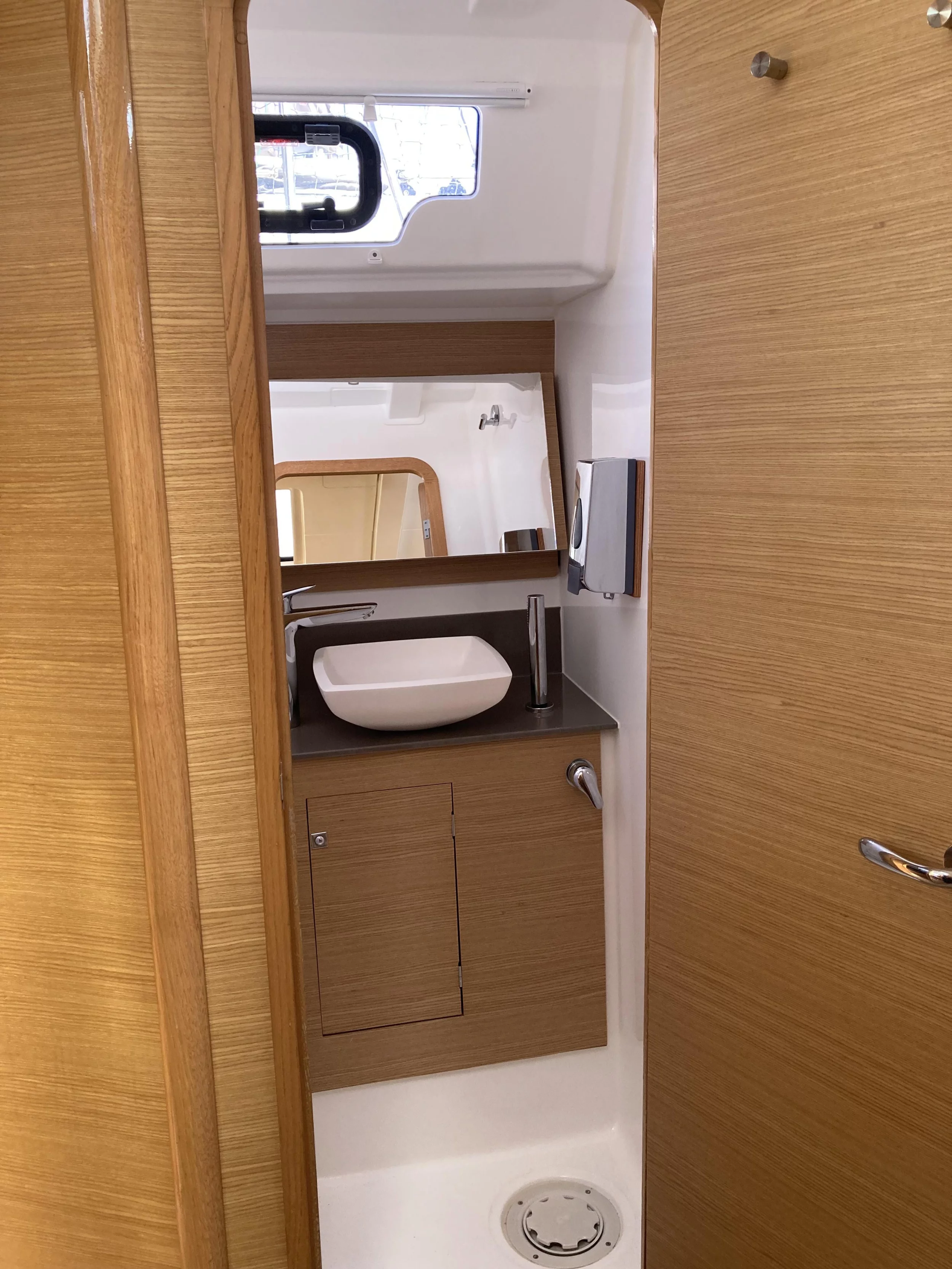 Dufour 460 Grand Large 5Cab (Newt)  - 10